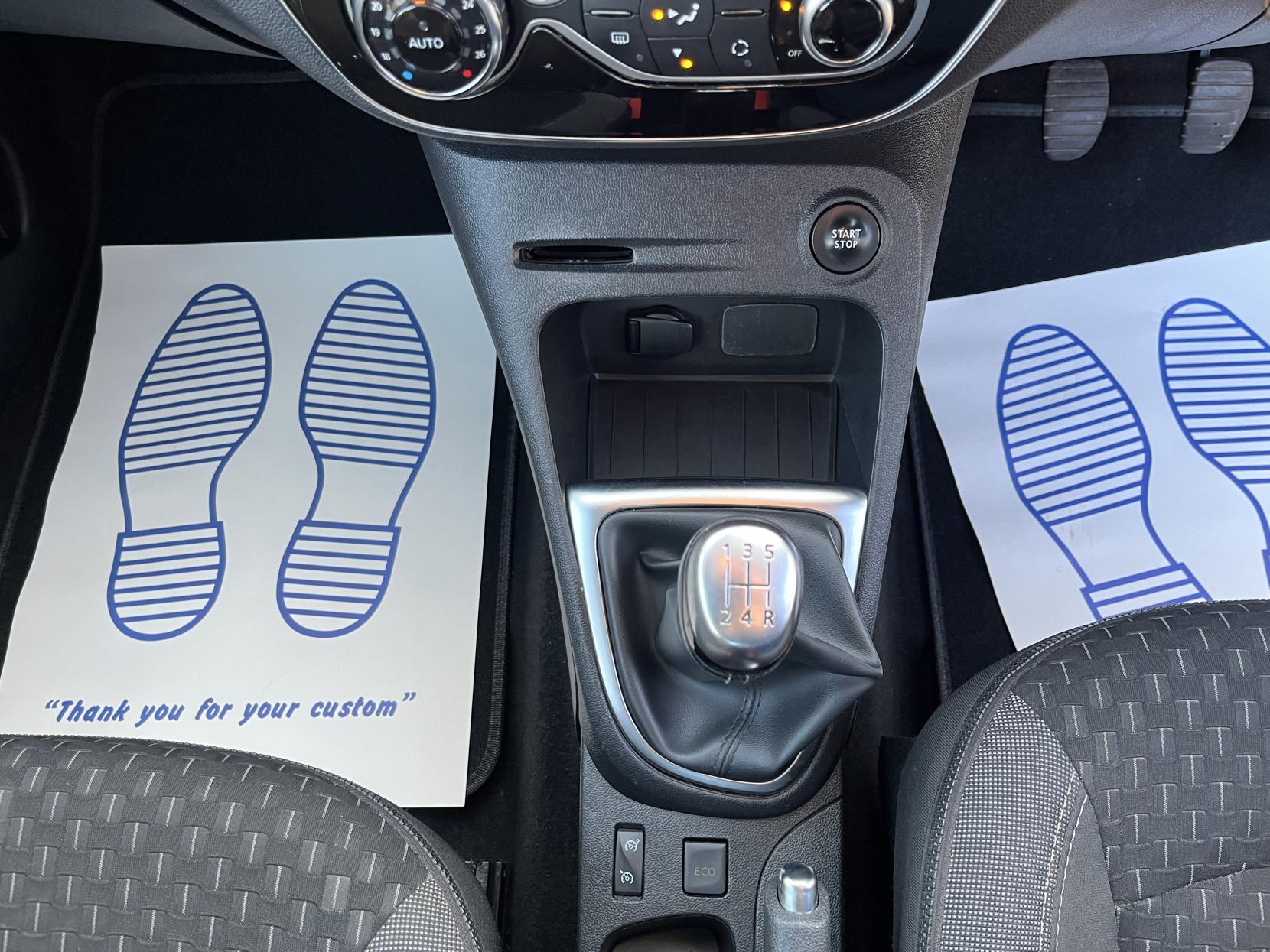 Renault Captur 1.5 dCi ENERGY Dynamique Nav SUV 5dr Diesel Manual Euro 6 (s/s) (90 ps)