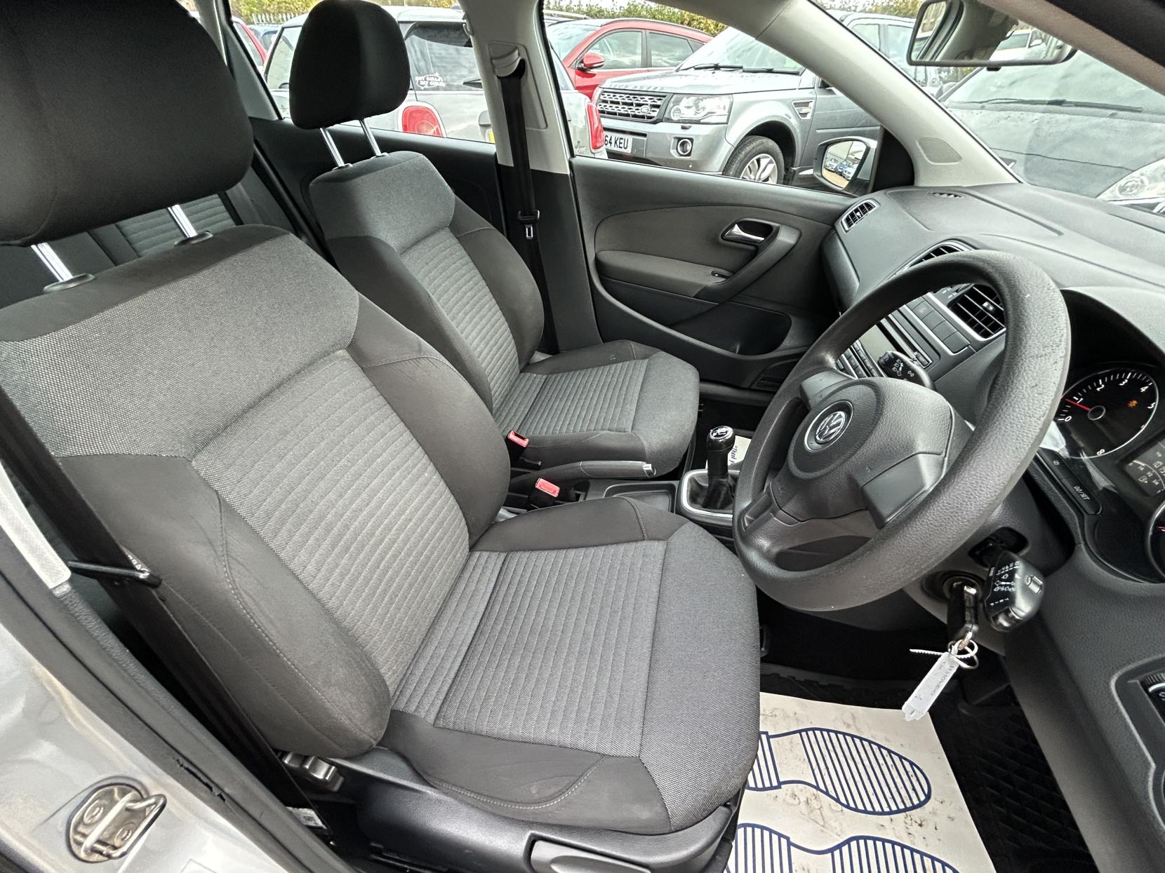 Volkswagen Polo 1.4 SE Hatchback 5dr Petrol Manual Euro 5 (85 ps)