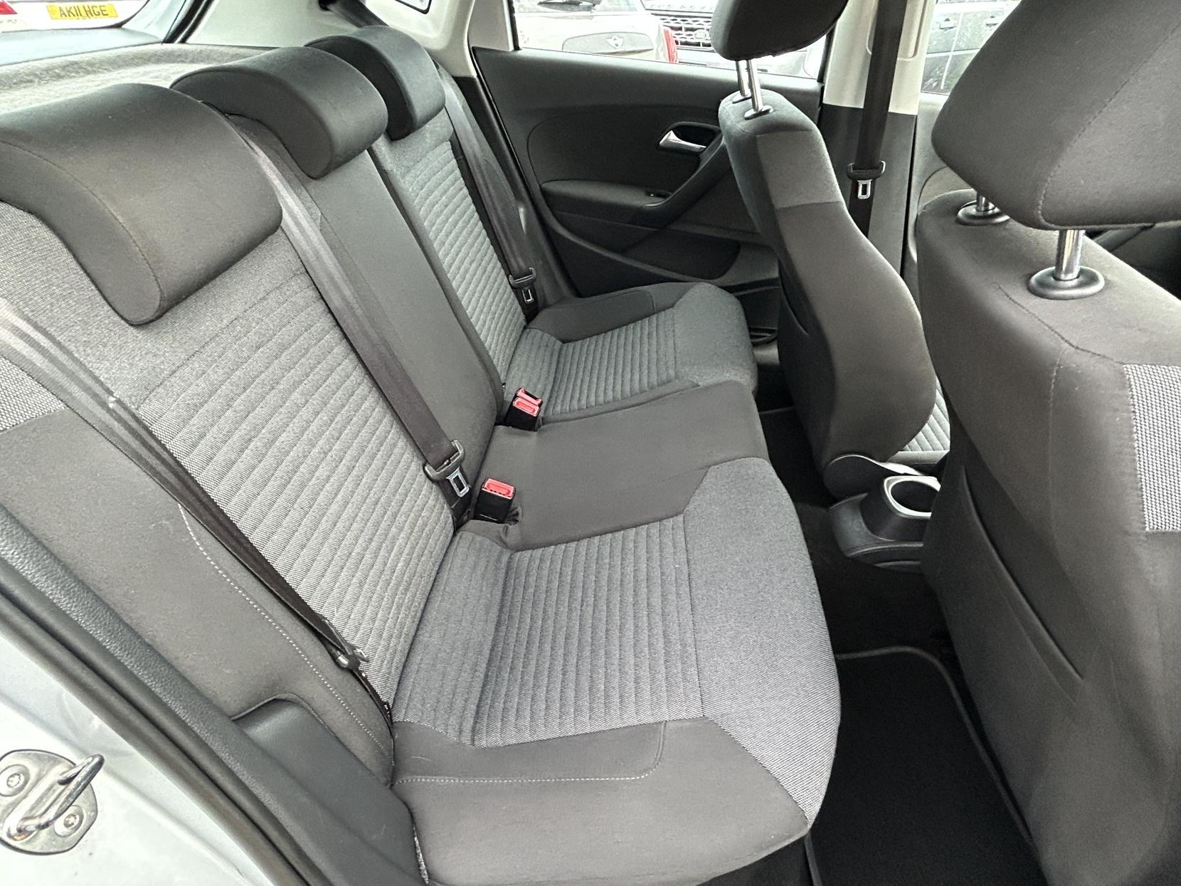 Volkswagen Polo 1.4 SE Hatchback 5dr Petrol Manual Euro 5 (85 ps)