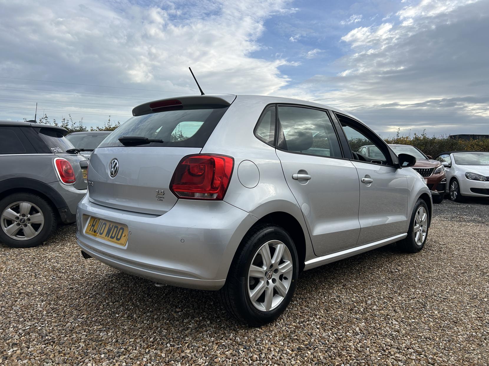 Volkswagen Polo 1.4 SE Hatchback 5dr Petrol Manual Euro 5 (85 ps)