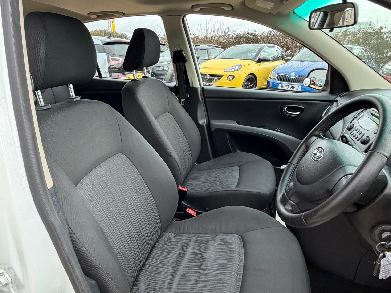 Hyundai i10 1.2 Style Hatchback 5dr Petrol Manual Euro 5 (85 bhp)