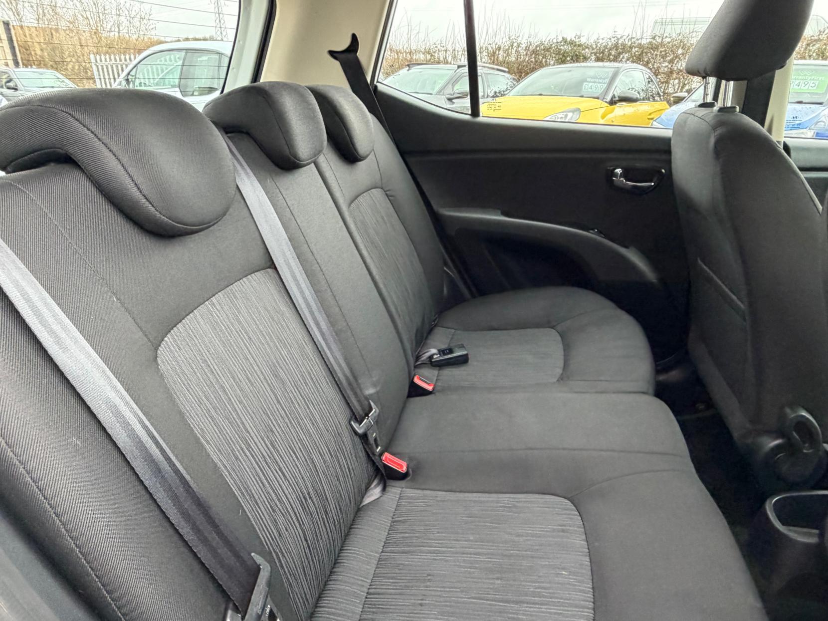 Hyundai i10 1.2 Style Hatchback 5dr Petrol Manual Euro 5 (85 bhp)