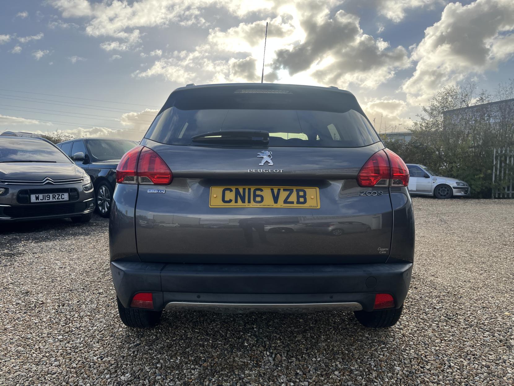 Peugeot 2008 1.6 BlueHDi Allure SUV 5dr Diesel Manual Euro 6 (s/s) (120 ps)