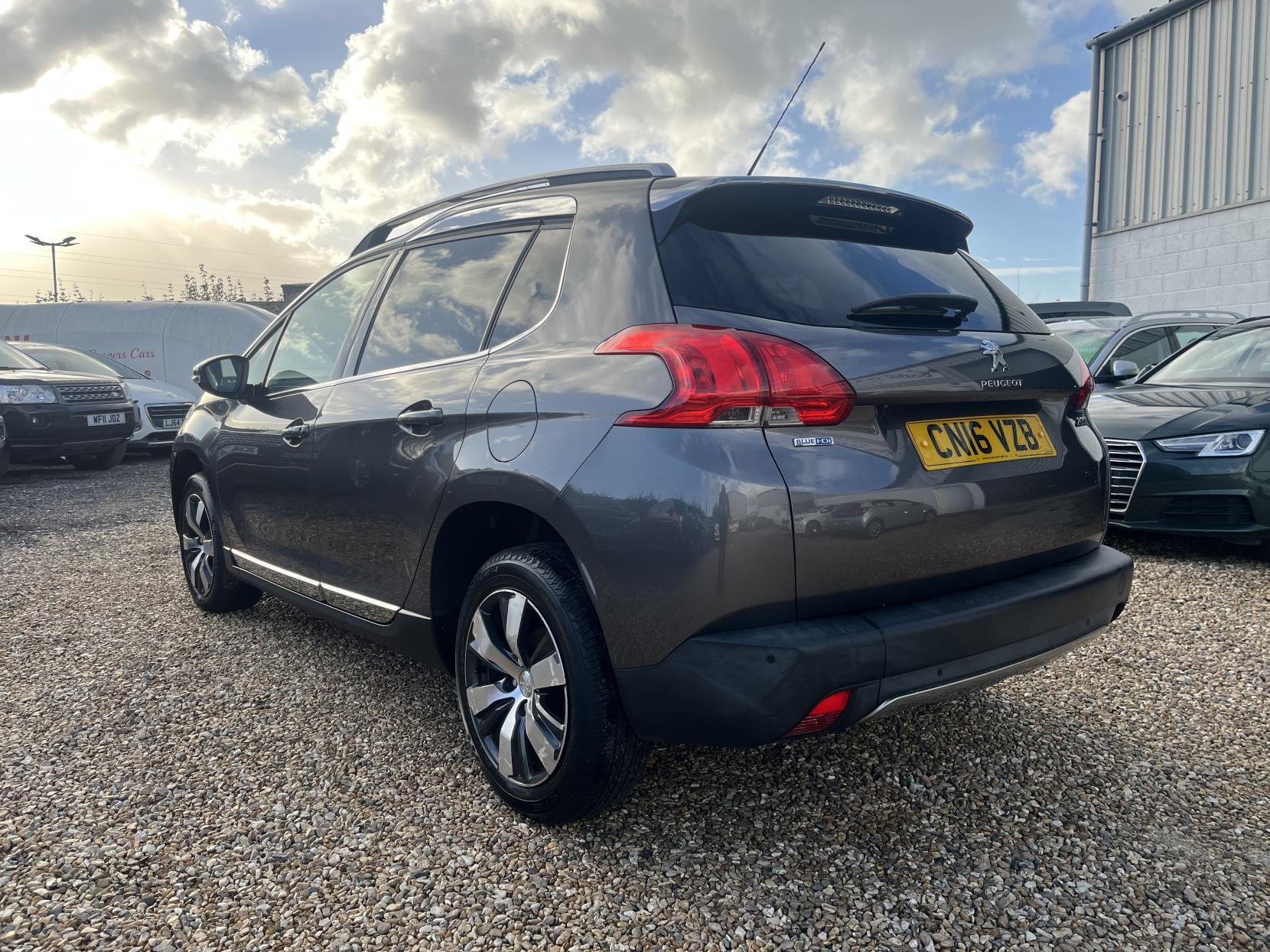 Peugeot 2008 1.6 BlueHDi Allure SUV 5dr Diesel Manual Euro 6 (s/s) (120 ps)