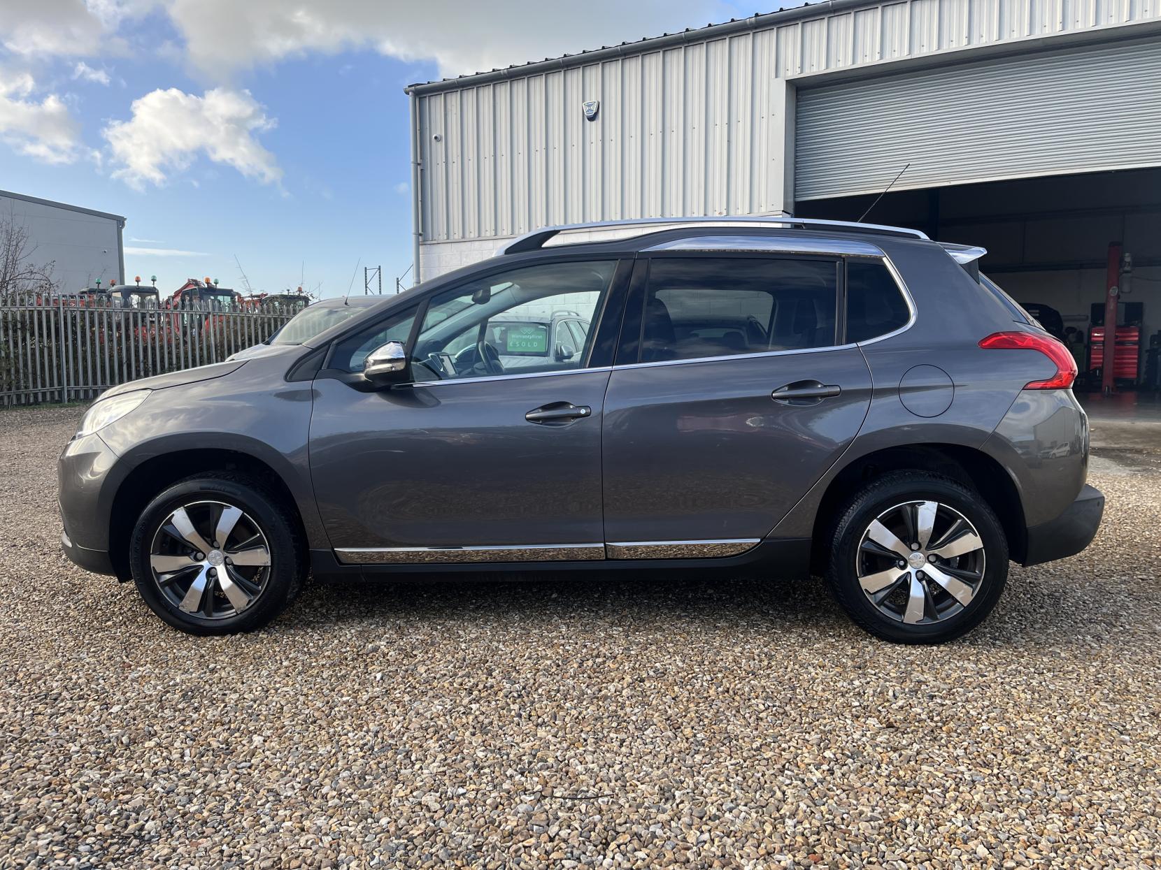 Peugeot 2008 1.6 BlueHDi Allure SUV 5dr Diesel Manual Euro 6 (s/s) (120 ps)