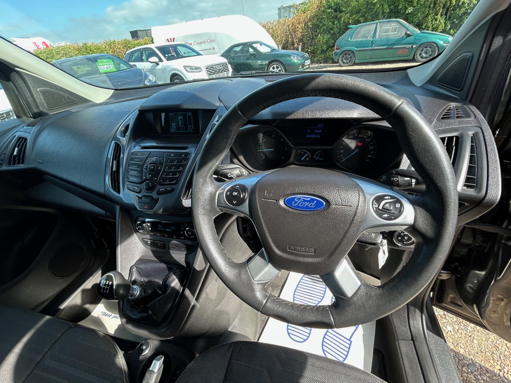 Ford Transit Connect 1.6 TDCi 200 Limited Panel Van 4dr Diesel Manual L1 H1 (124 g/km, 113 bhp)