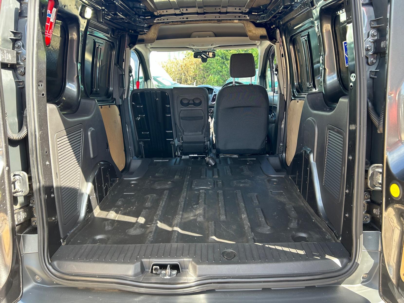 Ford Transit Connect 1.6 TDCi 200 Limited Panel Van 4dr Diesel Manual L1 H1 (124 g/km, 113 bhp)