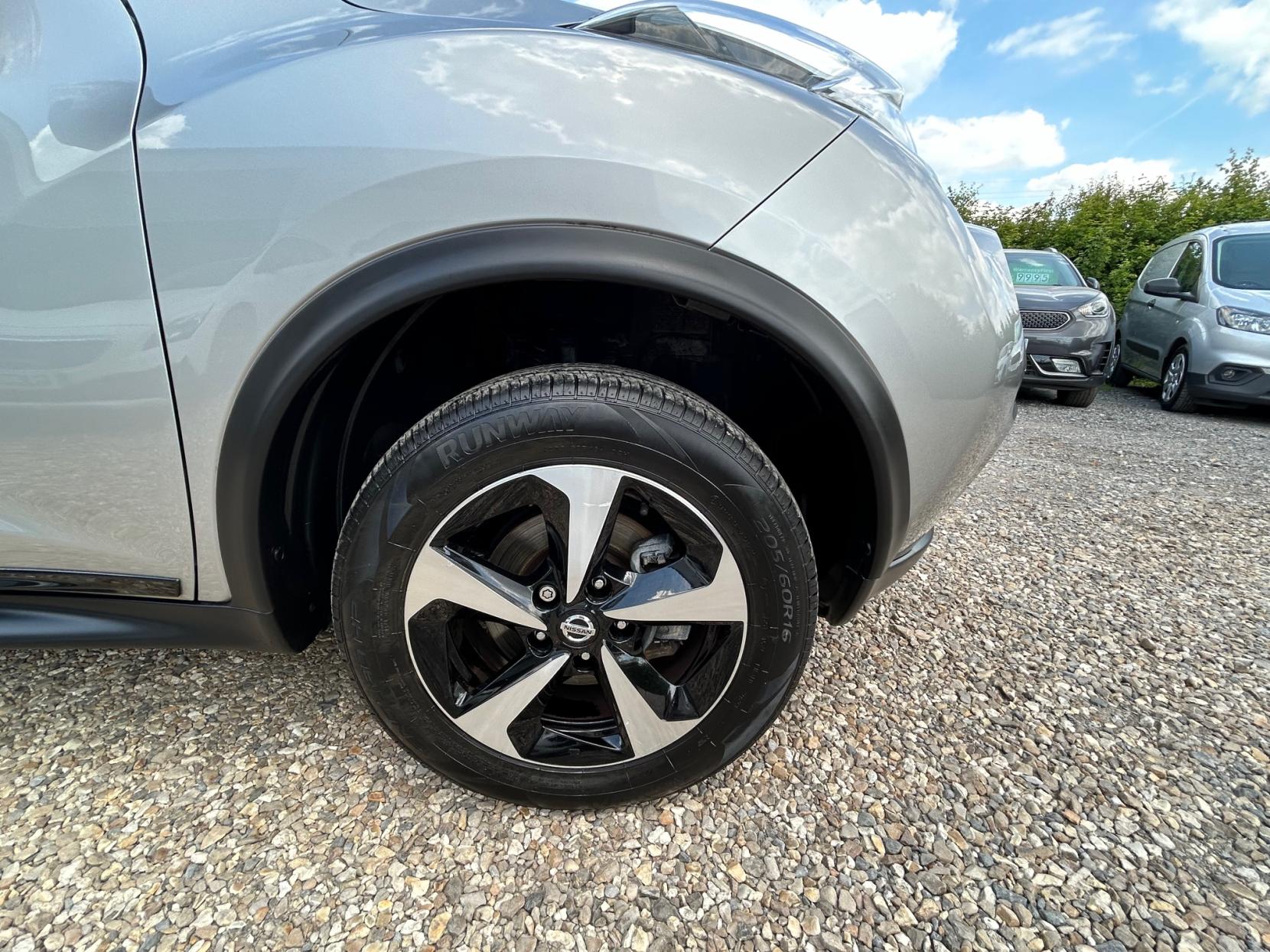 Nissan Juke 1.6 Bose Personal Edition SUV 5dr Petrol Manual Euro 6 (112 ps)