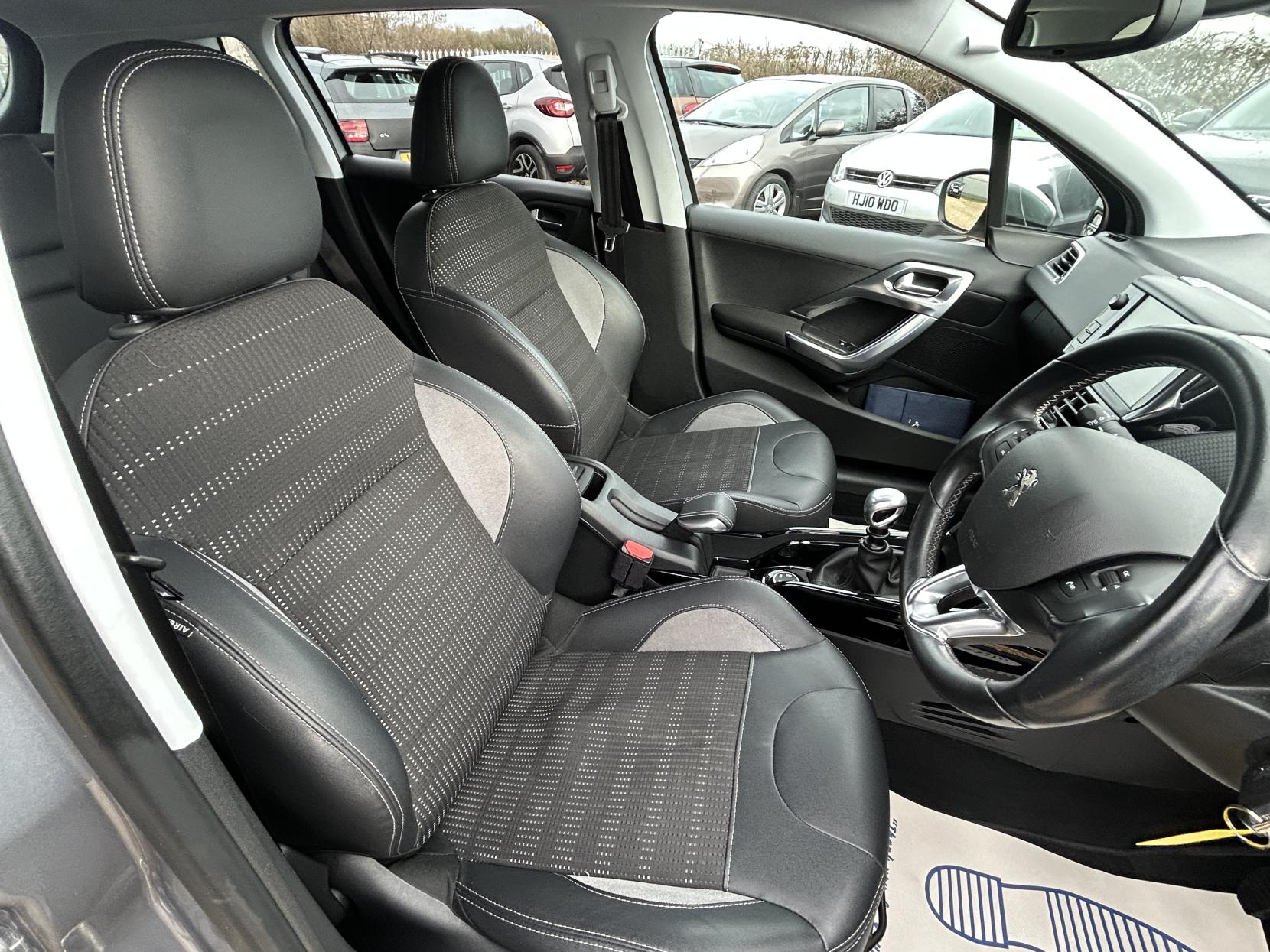 Peugeot 2008 1.5 BlueHDi Allure SUV 5dr Diesel Manual 6 Spd Euro 6 (s/s) (100 ps)