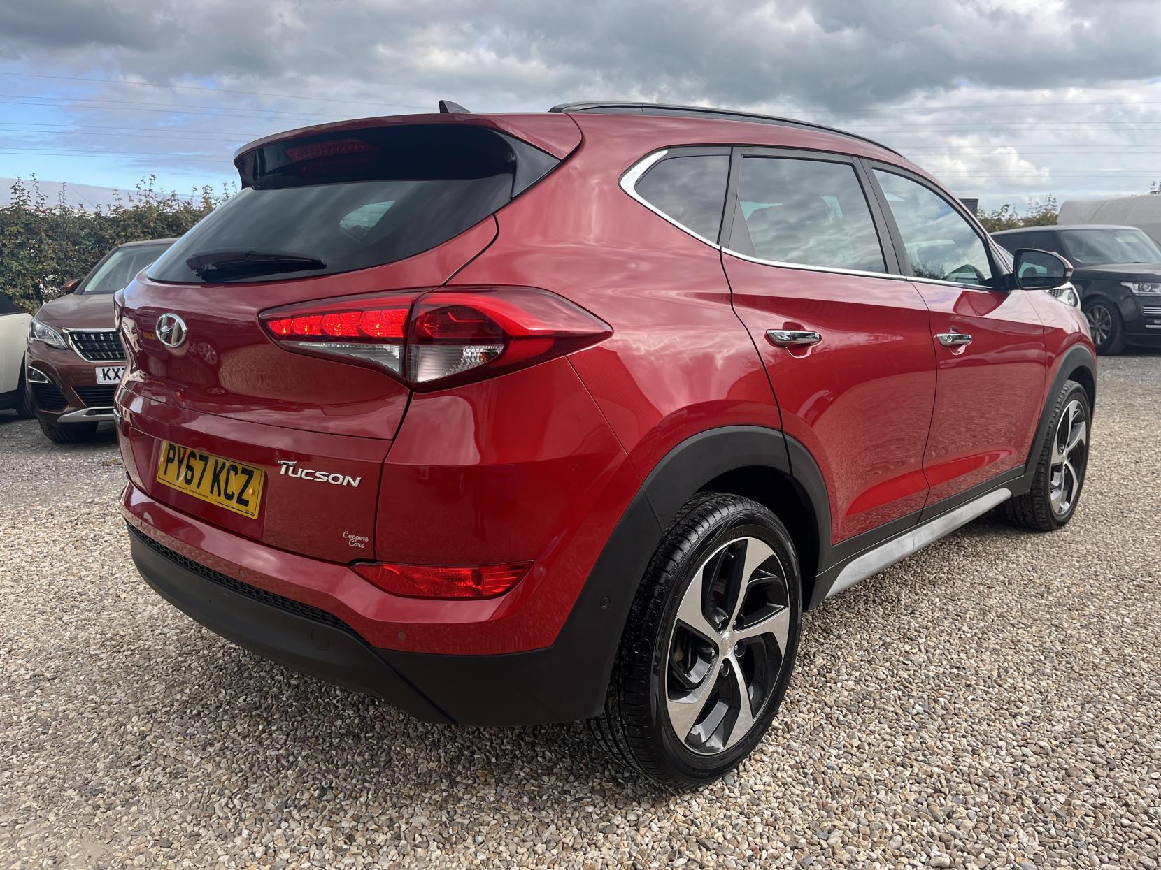 Hyundai TUCSON 1.7 CRDi Blue Drive Premium SE SUV 5dr Diesel DCT Euro 6 (s/s) (141 ps)