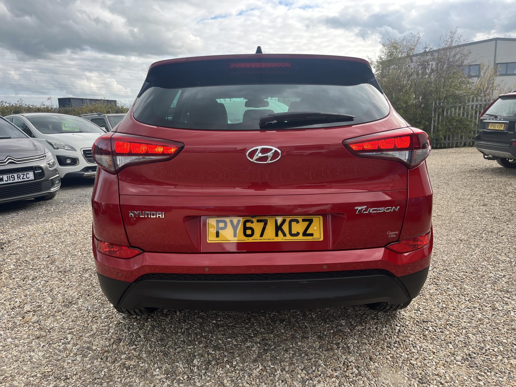 Hyundai TUCSON 1.7 CRDi Blue Drive Premium SE SUV 5dr Diesel DCT Euro 6 (s/s) (141 ps)