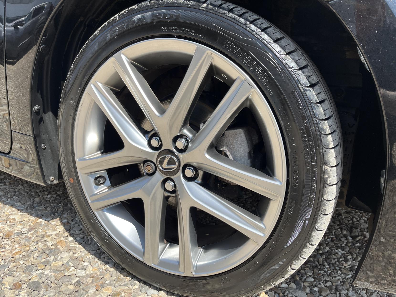 Lexus CT 1.8 200h Advance Plus Hatchback 5dr Petrol Hybrid CVT Euro 6 (s/s) (136 ps)