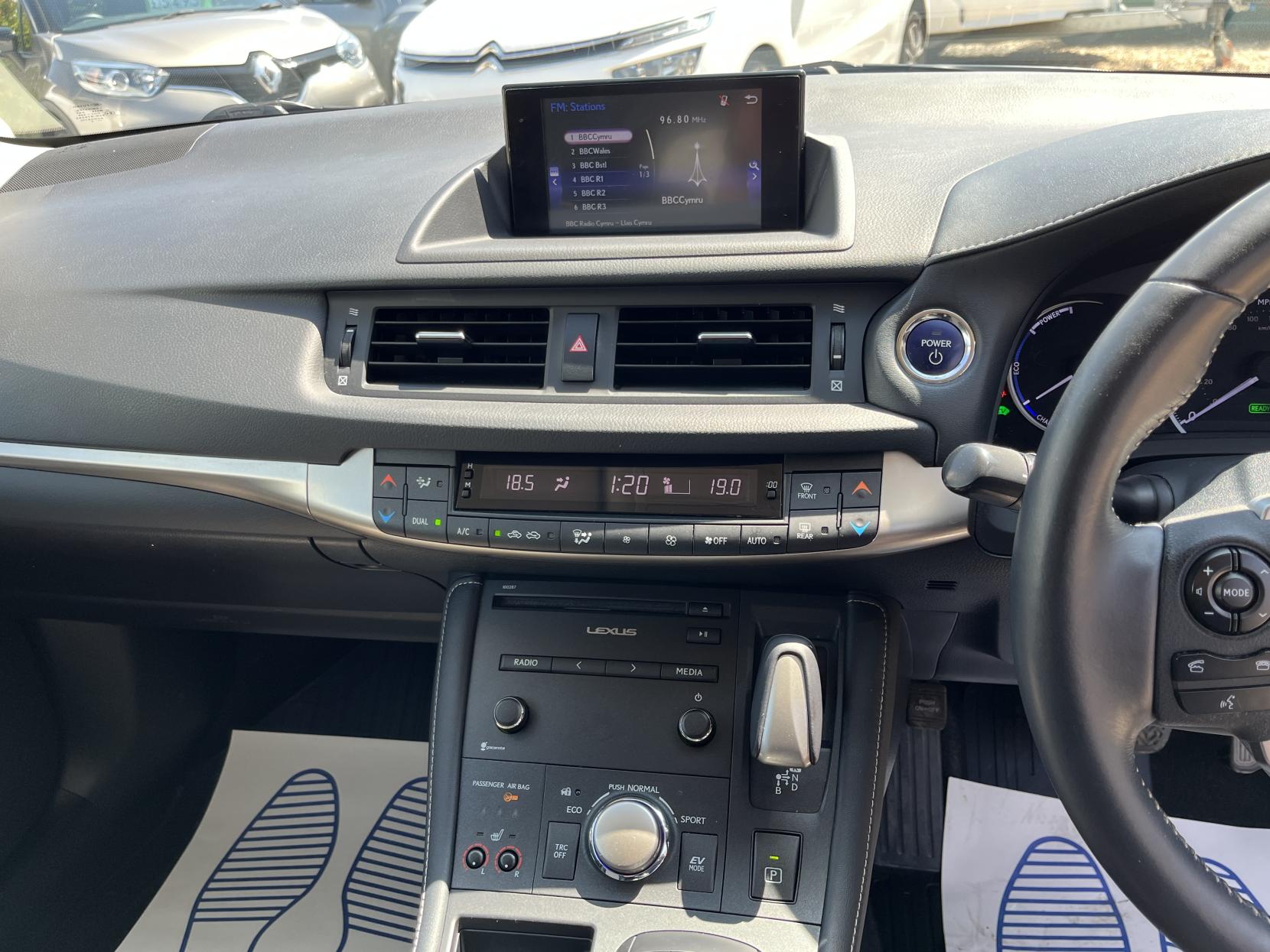 Lexus CT 1.8 200h Advance Plus Hatchback 5dr Petrol Hybrid CVT Euro 6 (s/s) (136 ps)