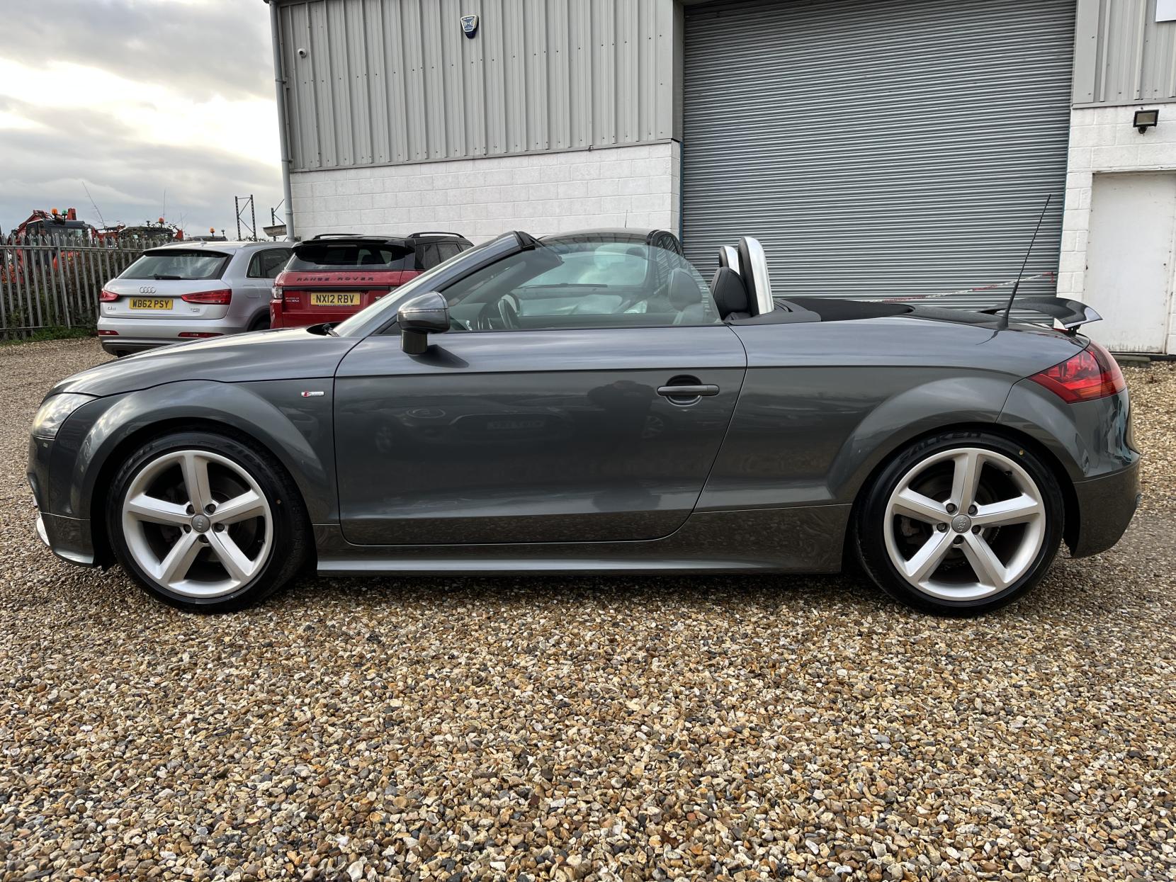 Audi TT 2.0 TFSI S line Roadster 2dr Petrol S Tronic Euro 5 (s/s) (211 ps)