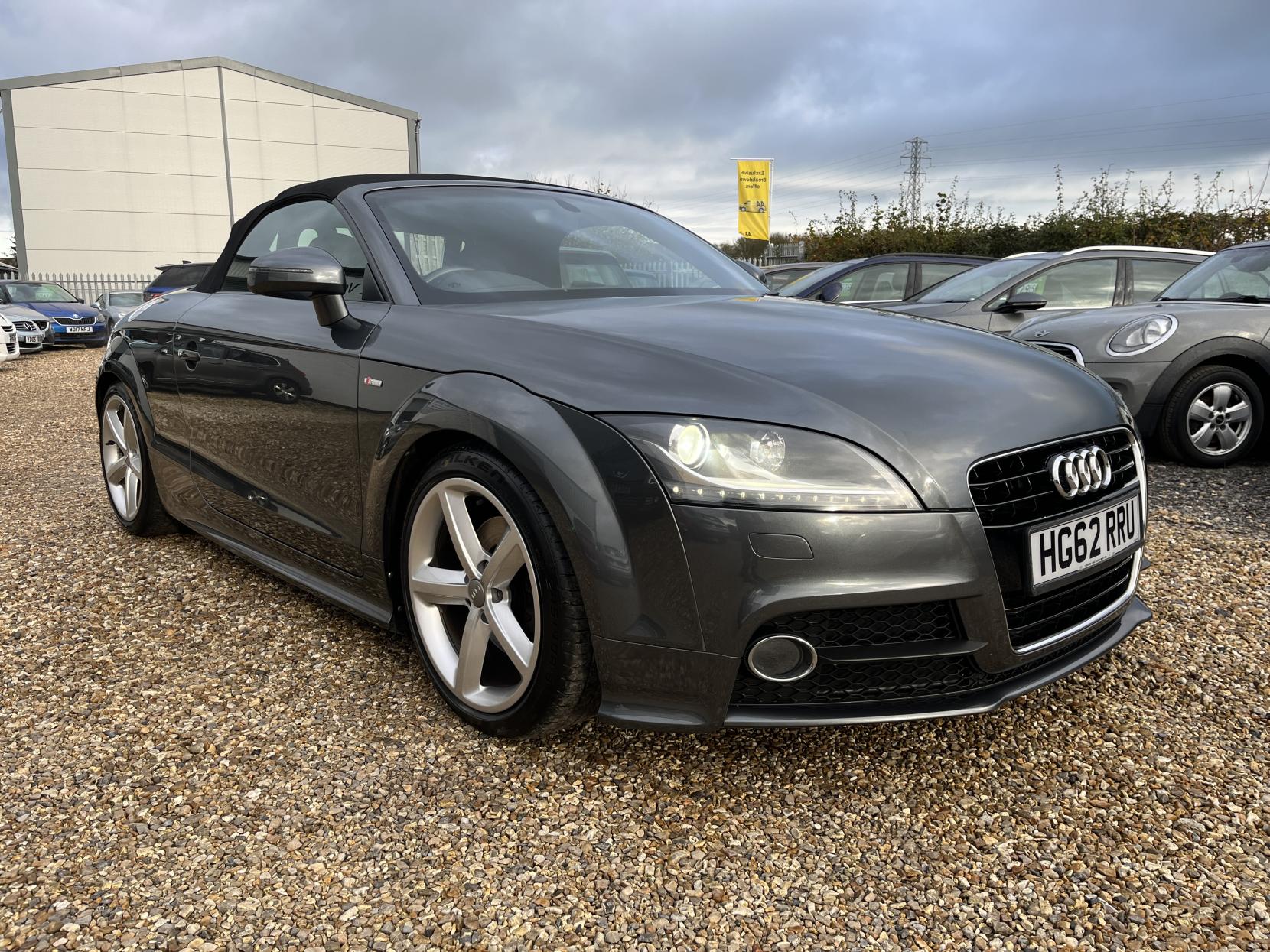 Audi TT 2.0 TFSI S line Roadster 2dr Petrol S Tronic Euro 5 (s/s) (211 ps)