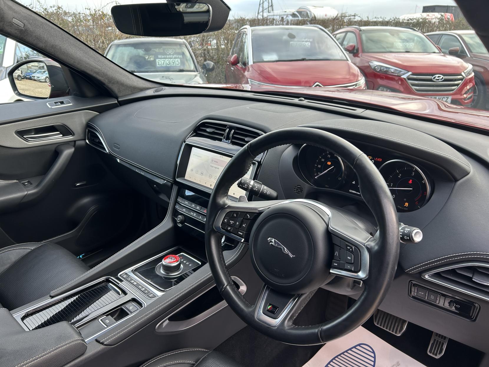 Jaguar F-PACE 3.0 D300 V6 S SUV 5dr Diesel Auto AWD Euro 6 (s/s) (300 ps)