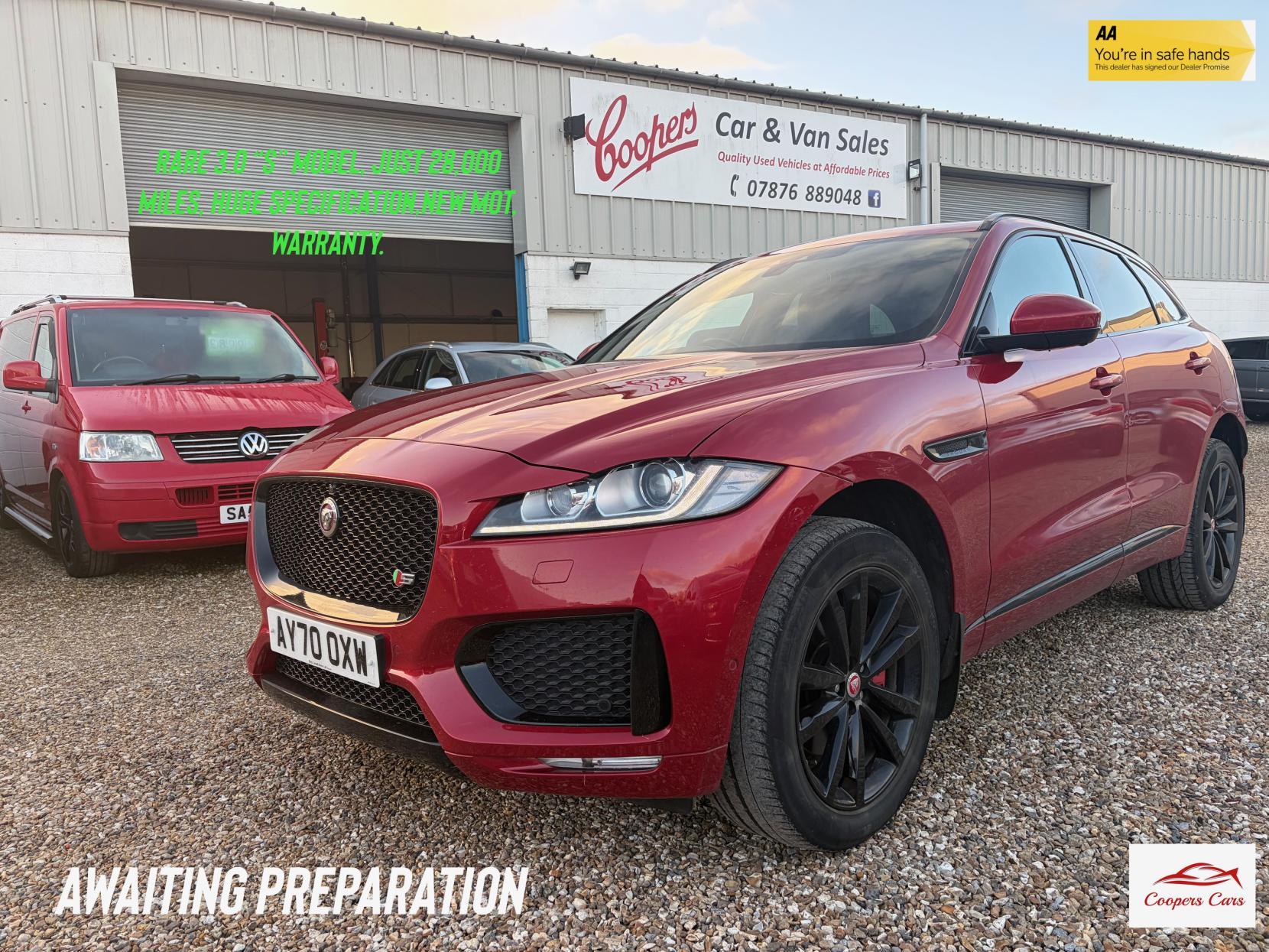 Jaguar F-PACE 3.0 D300 V6 S SUV 5dr Diesel Auto AWD Euro 6 (s/s) (300 ps)