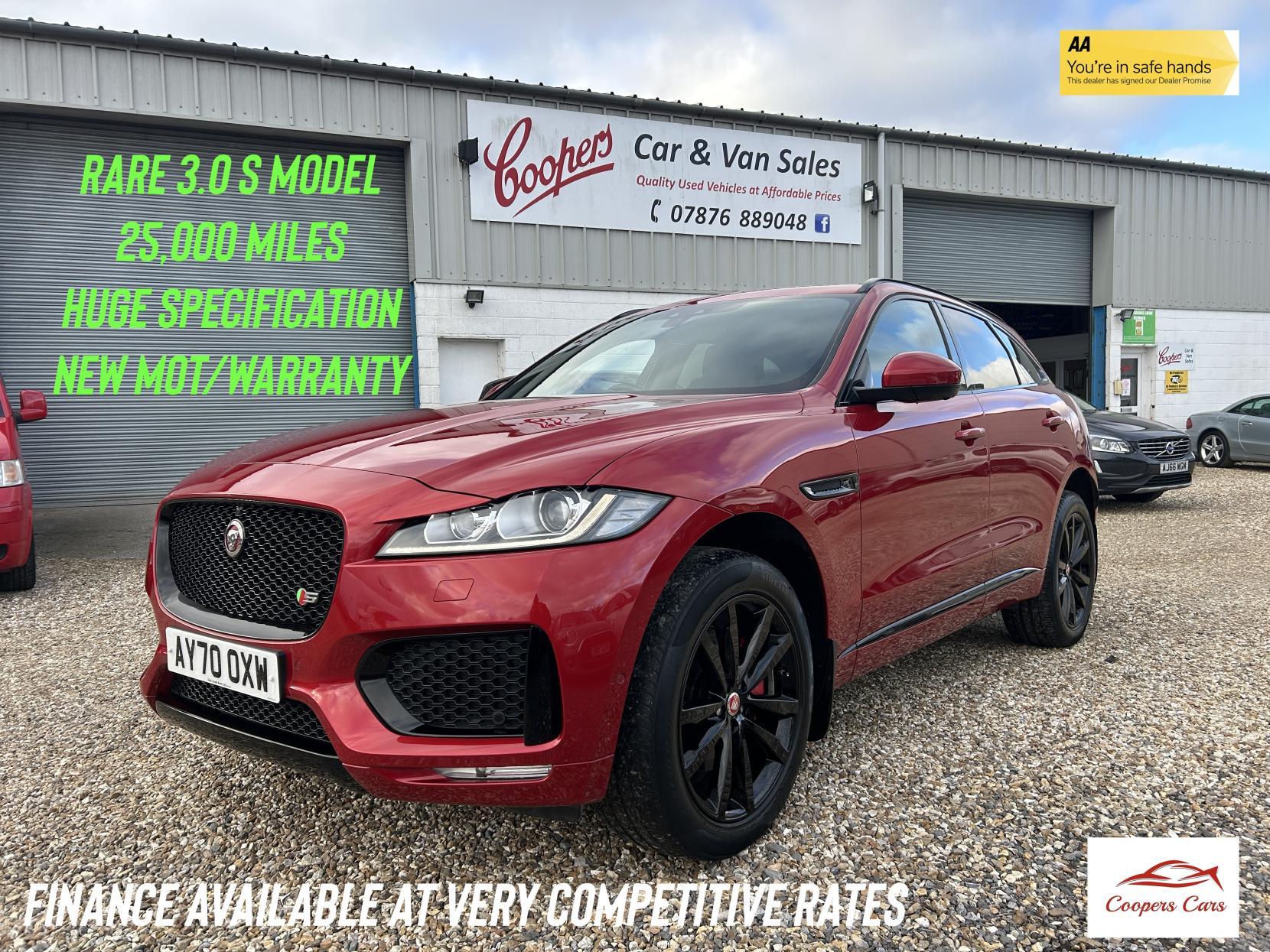 Jaguar F-PACE 3.0 D300 V6 S SUV 5dr Diesel Auto AWD Euro 6 (s/s) (300 ps)