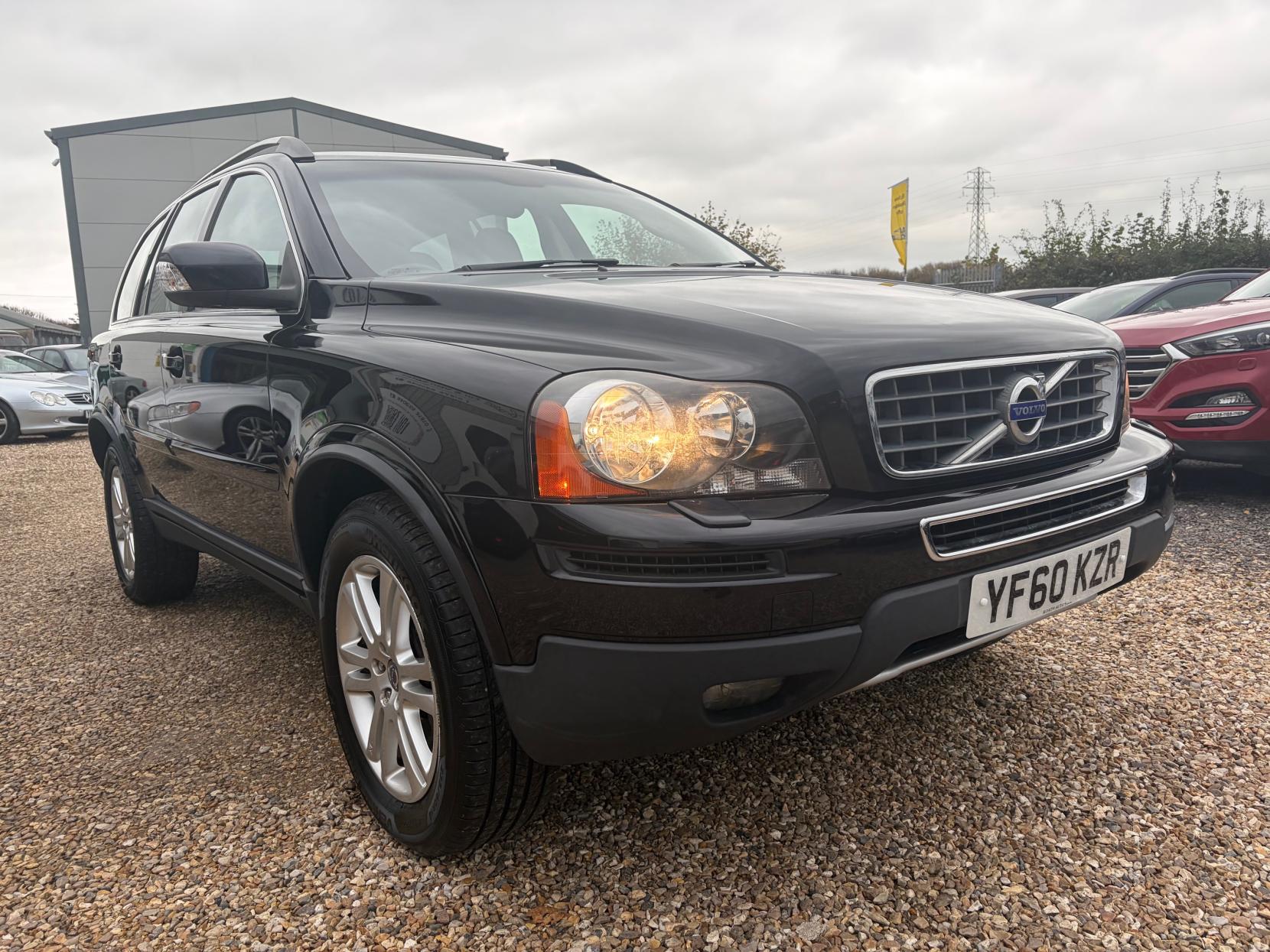 Volvo XC90 2.4 D5 SE SUV 5dr Diesel Geartronic AWD (219 g/km, 200 bhp)
