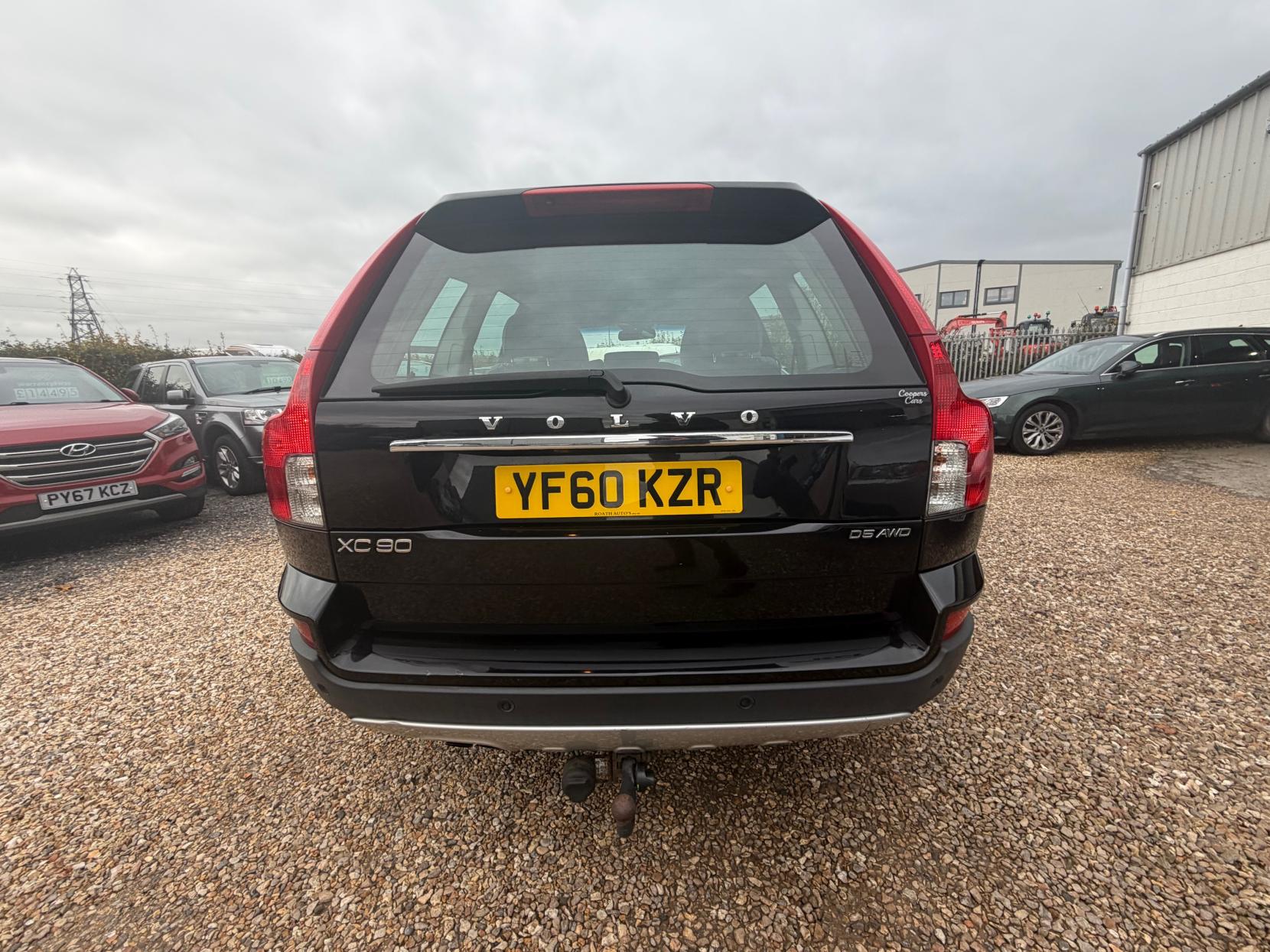 Volvo XC90 2.4 D5 SE SUV 5dr Diesel Geartronic AWD (219 g/km, 200 bhp)