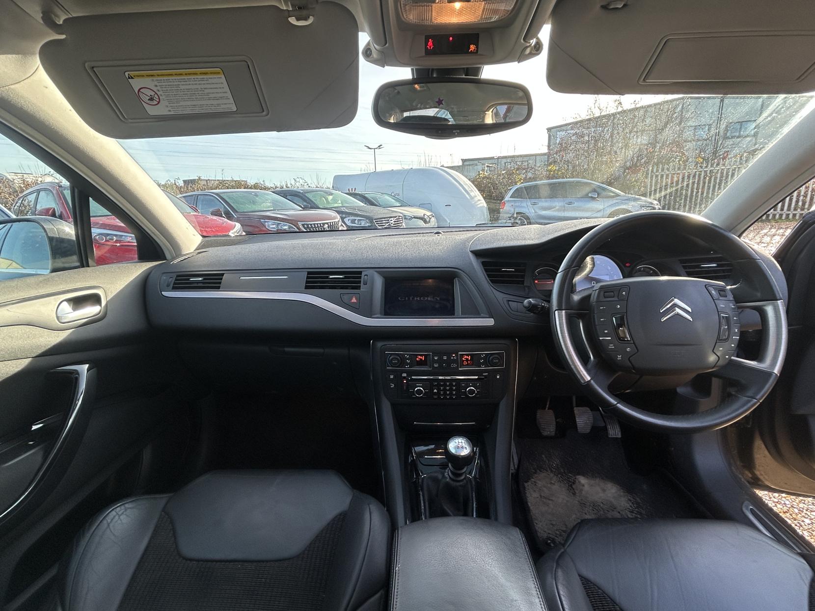 Citroen C5 2.0 HDi Exclusive Estate 5dr Diesel Manual (160 g/km, 138 bhp)