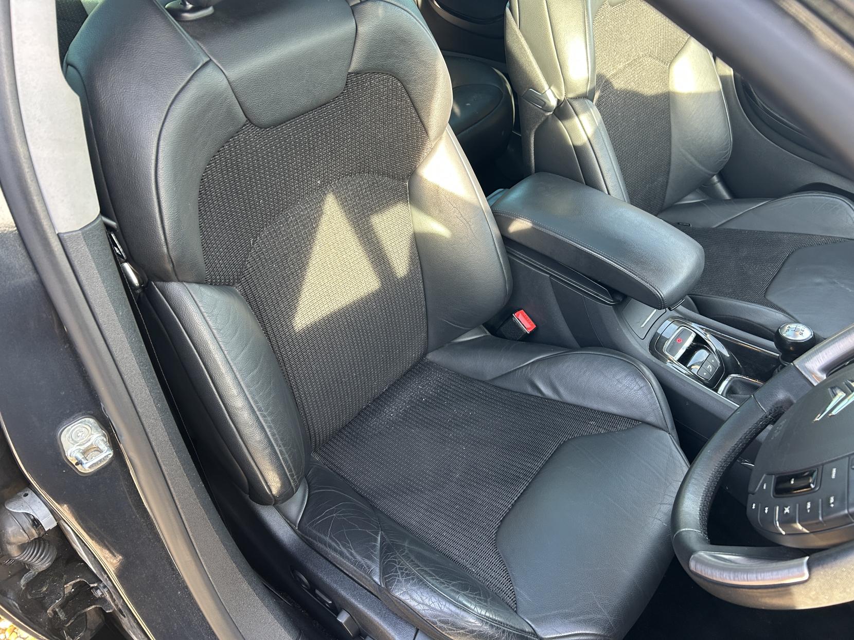 Citroen C5 2.0 HDi Exclusive Estate 5dr Diesel Manual (160 g/km, 138 bhp)