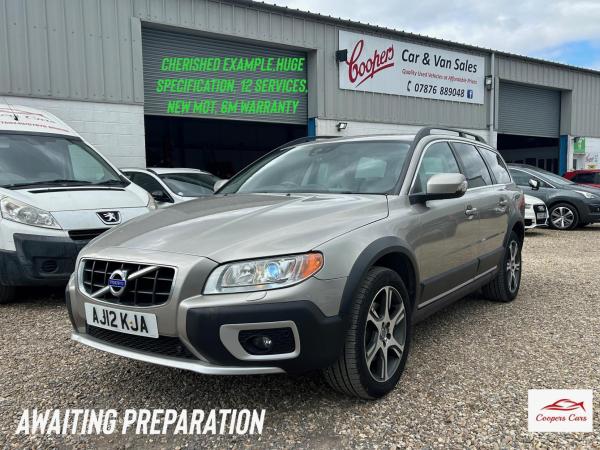 Volvo XC70 2.4 D5 SE Lux Estate 5dr Diesel Geartronic AWD Euro 5 (215 ps)