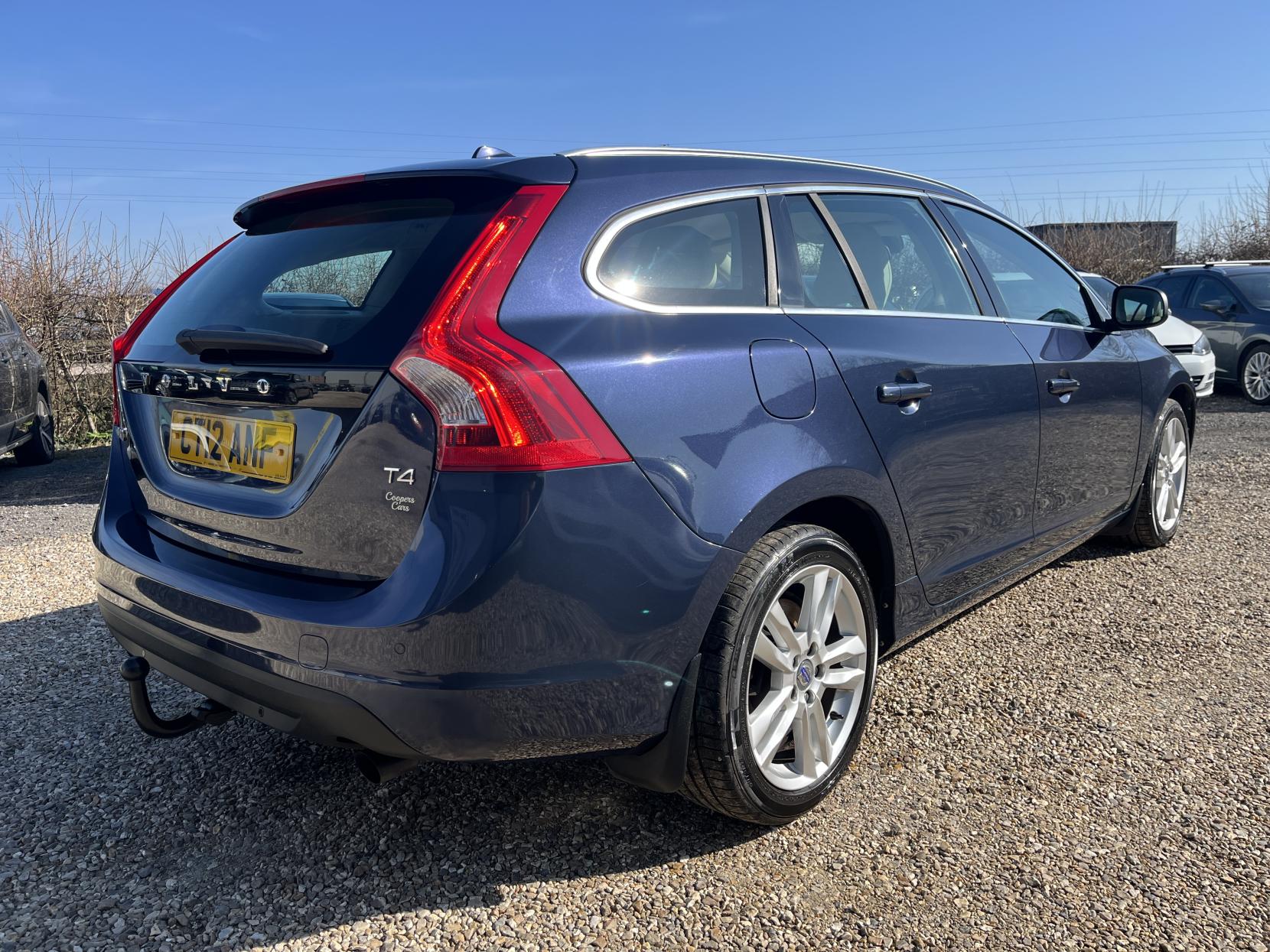 Volvo V60 1.6 T4 SE Lux Estate 5dr Petrol Manual Euro 5 (s/s) (180 ps)