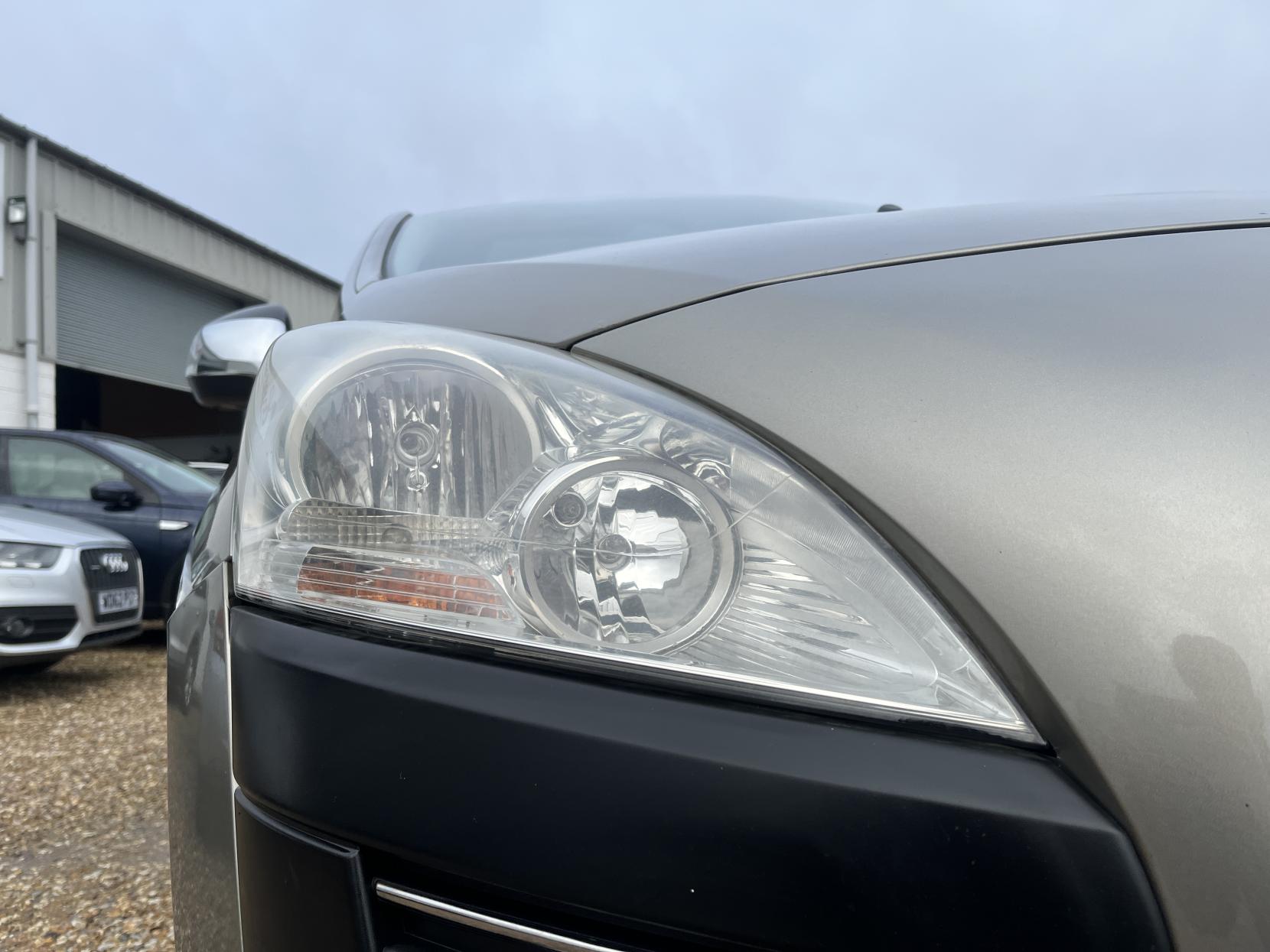 Peugeot 3008 1.6 HDi Allure SUV 5dr Diesel Manual Euro 5 (115 ps)