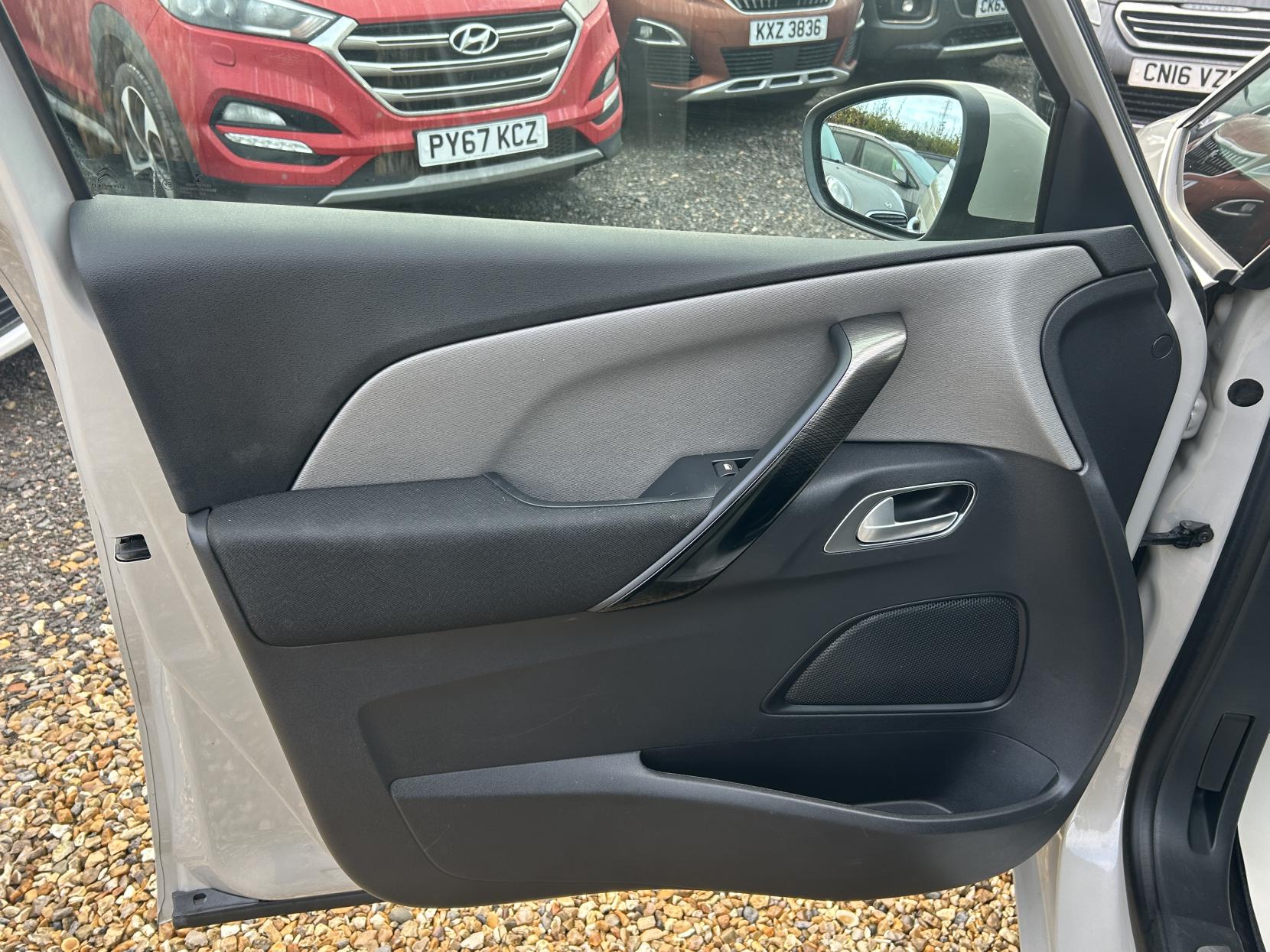 Citroen Grand C4 Picasso 1.6 BlueHDi Flair MPV 5dr Diesel Manual Euro 6 (s/s) (120 ps)