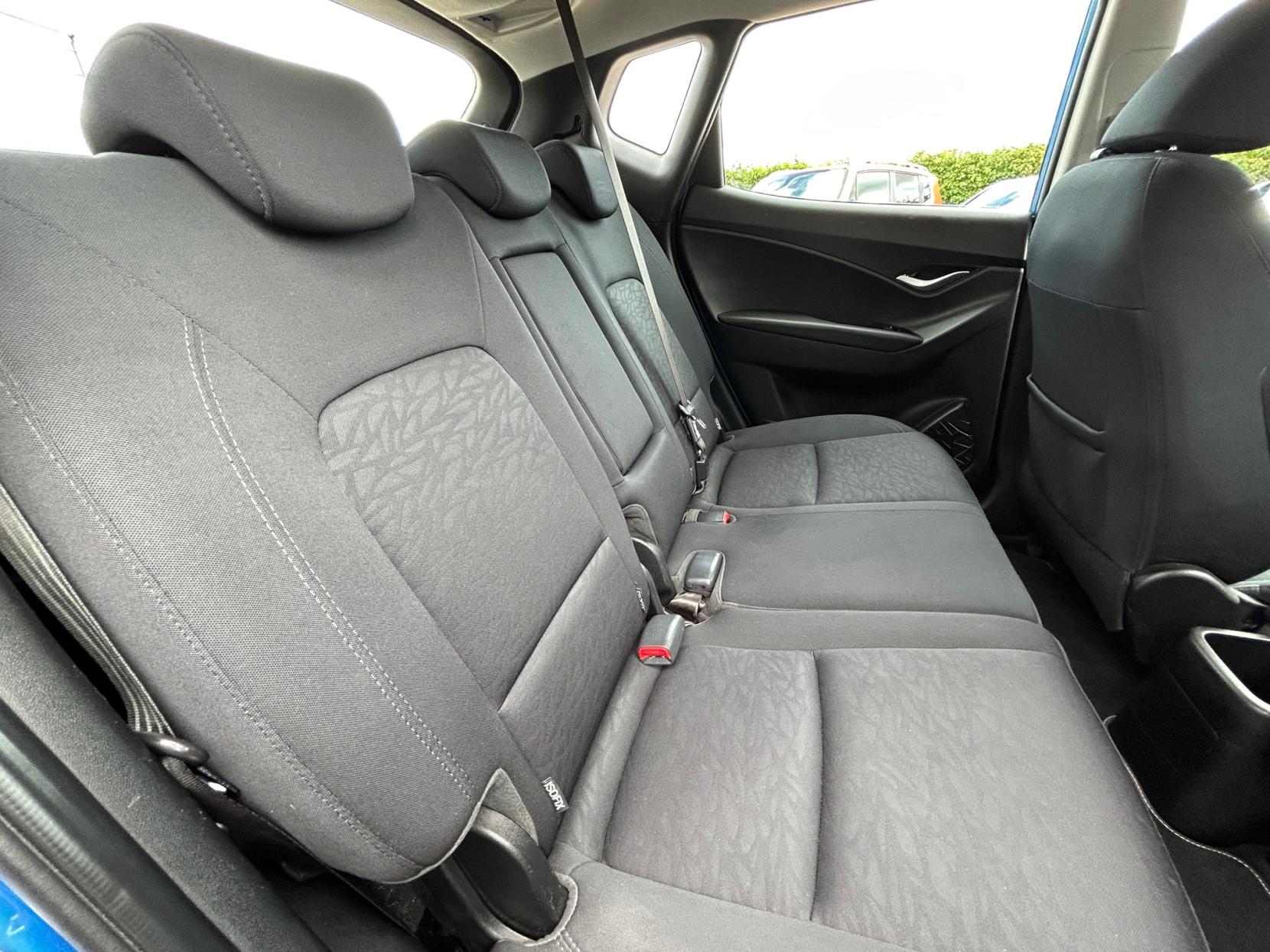 Hyundai ix20 1.4 Blue Drive SE Hatchback 5dr Petrol Manual Euro 6 (s/s) (90 ps)