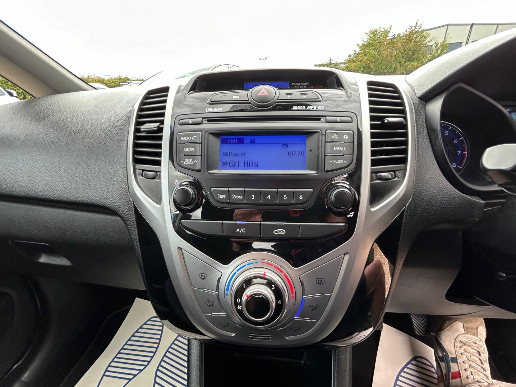 Hyundai ix20 1.4 Blue Drive SE Hatchback 5dr Petrol Manual Euro 6 (s/s) (90 ps)