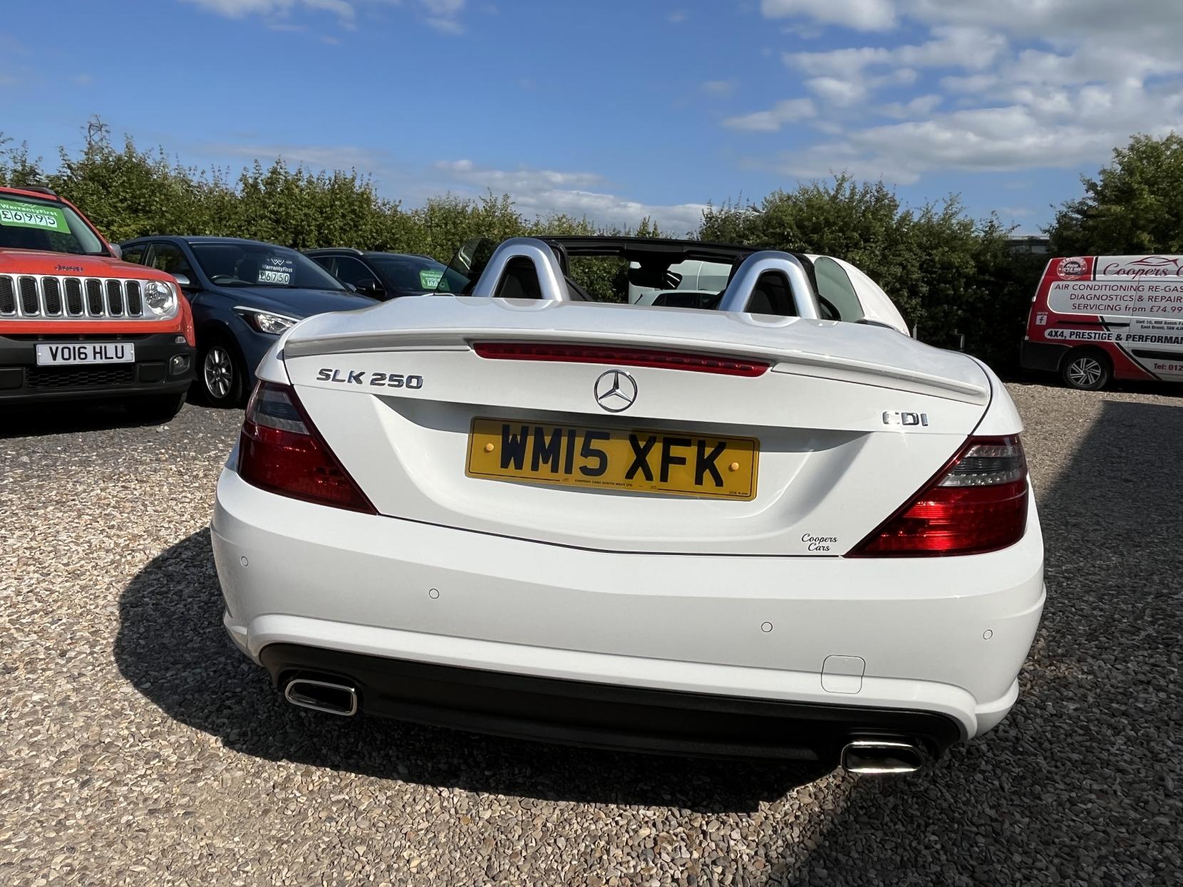 Mercedes-Benz SLK 2.1 SLK250 CDI CarbonLOOK Edition Convertible 2dr Diesel G-Tronic+ Euro 5 (s/s) (204 ps)