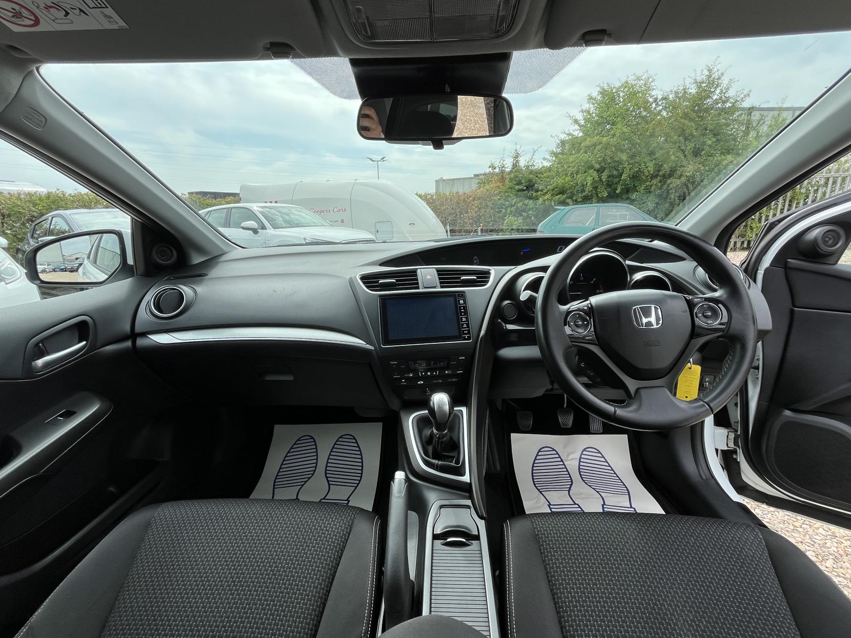 Honda Civic 1.6 i-DTEC SE Plus (Navi) Hatchback 5dr Diesel Manual Euro 5 (s/s) (120 ps)