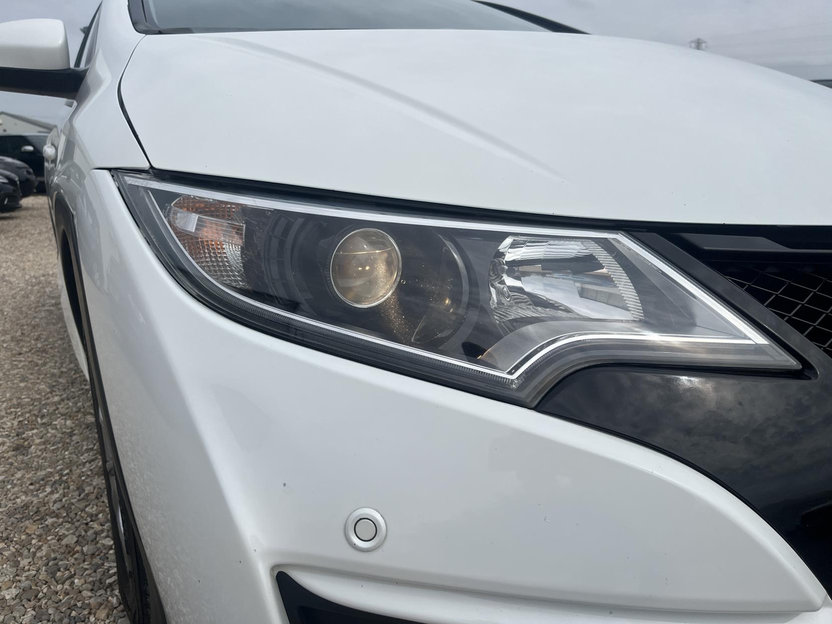 Honda Civic 1.6 i-DTEC SE Plus (Navi) Hatchback 5dr Diesel Manual Euro 5 (s/s) (120 ps)
