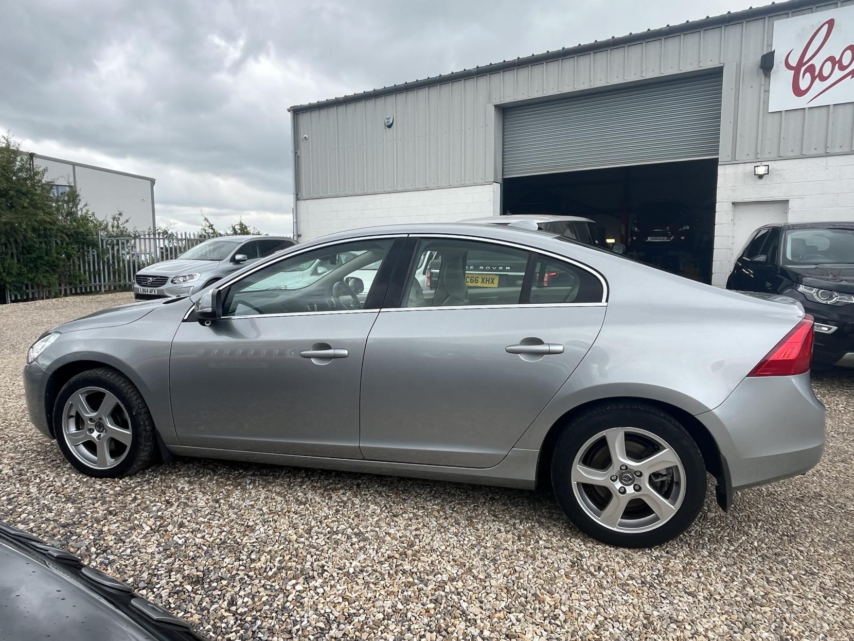 Volvo S60 2.0 D3 SE Lux Saloon 4dr Diesel Geartronic Euro 5 (s/s) (163 ps)