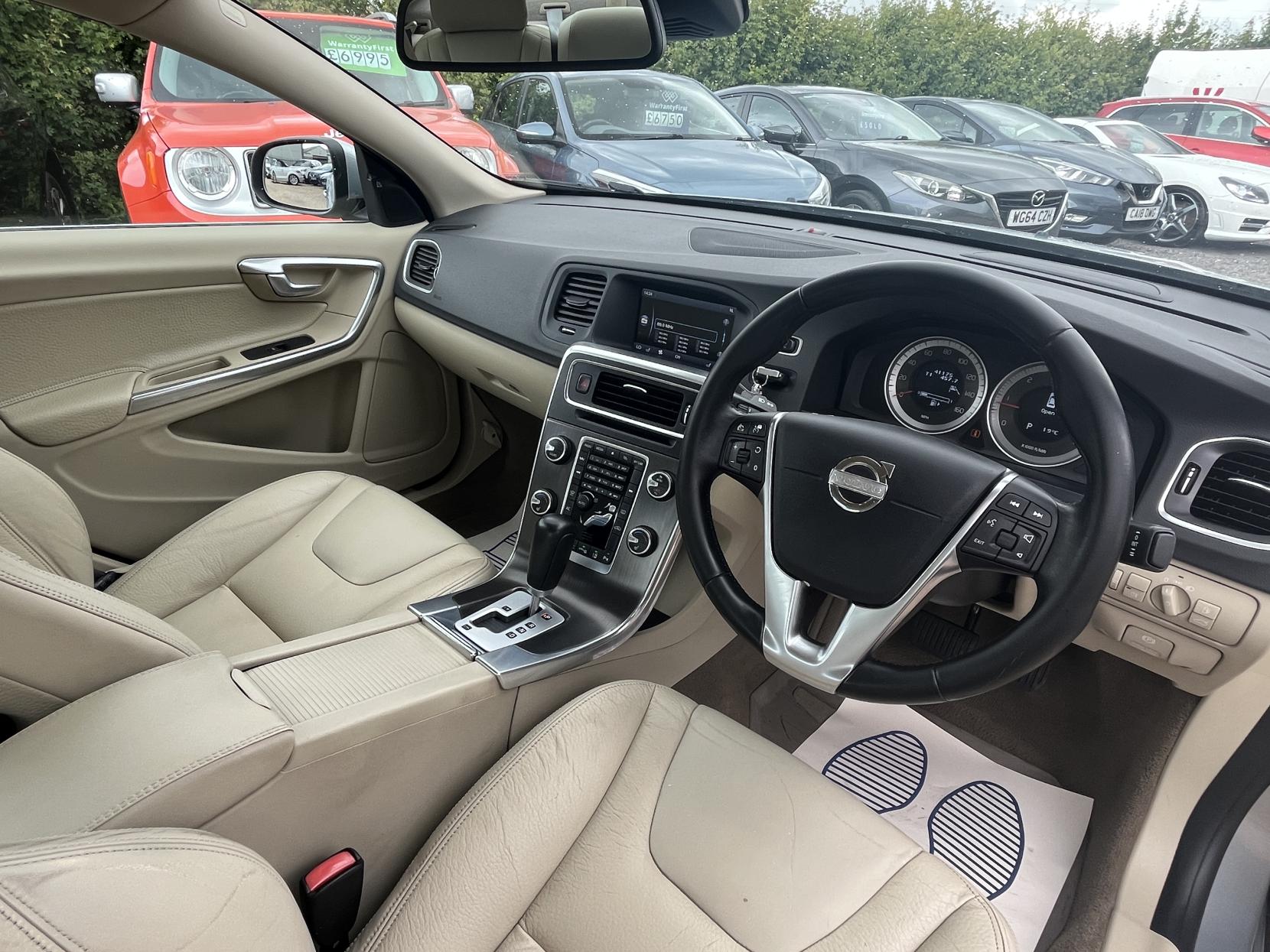 Volvo S60 2.0 D3 SE Lux Saloon 4dr Diesel Geartronic Euro 5 (s/s) (163 ps)