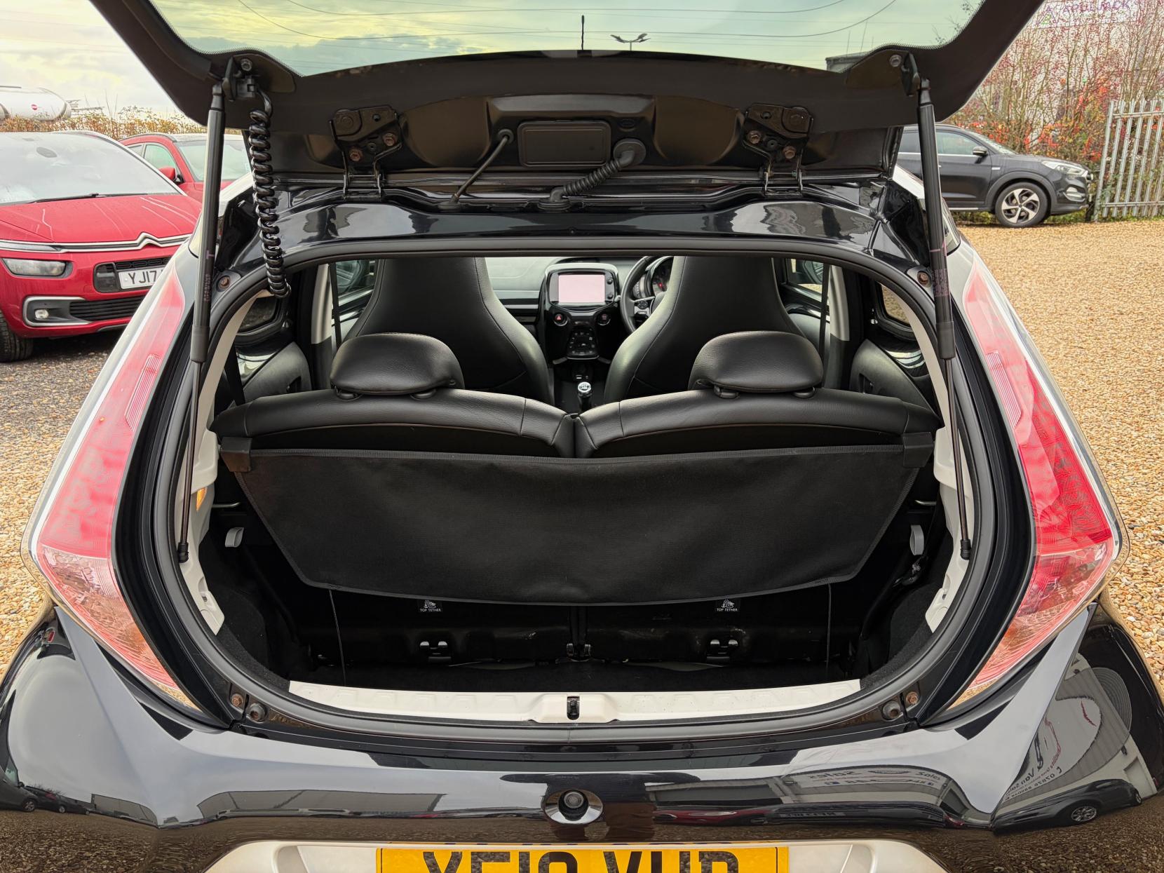 Toyota AYGO 1.0 VVT-i x-clusiv3 Hatchback 5dr Petrol Manual Euro 6 (68 ps)