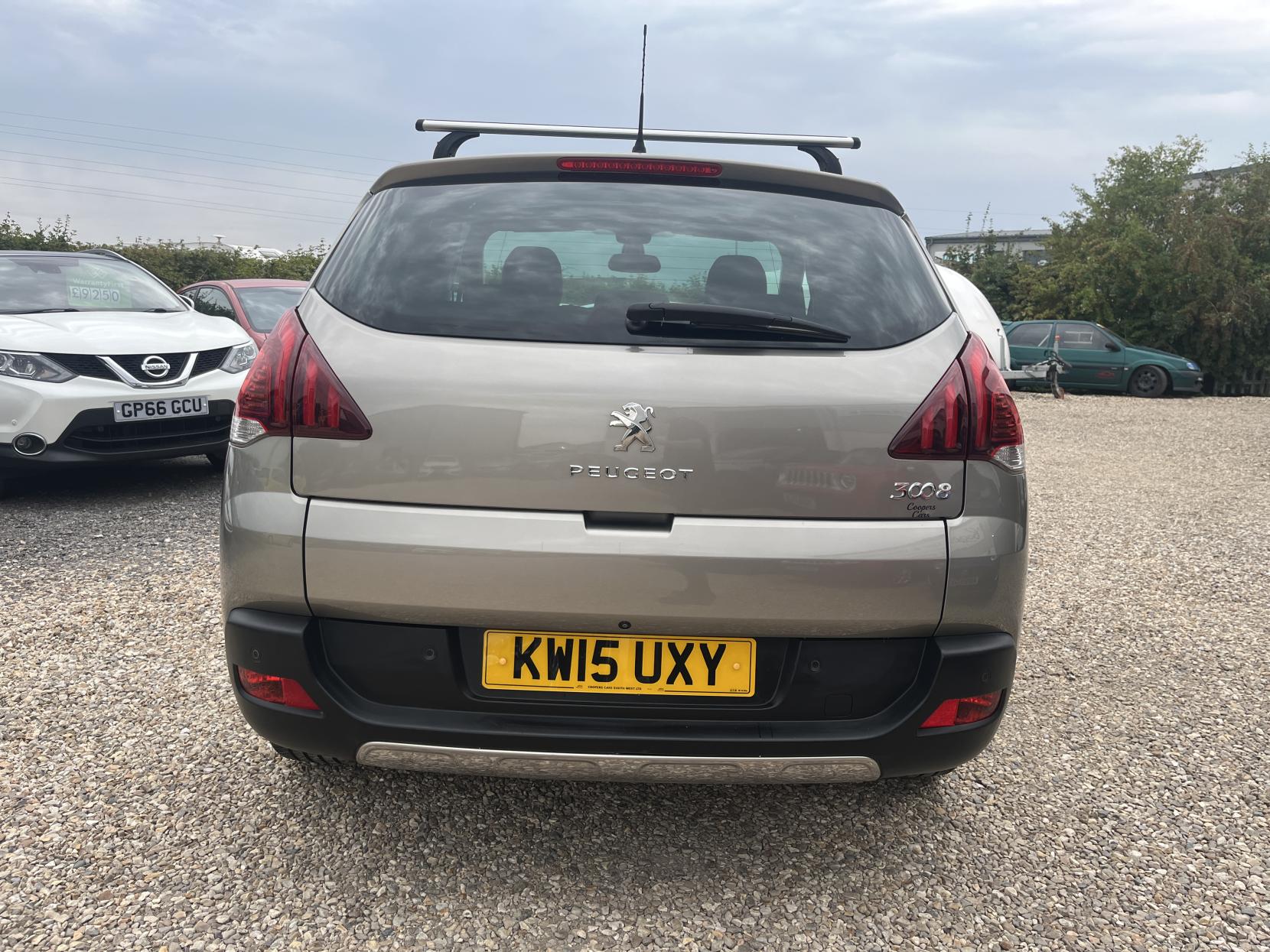 Peugeot 3008 2.0 HDi Allure SUV 5dr Diesel Auto Euro 5 (163 ps)