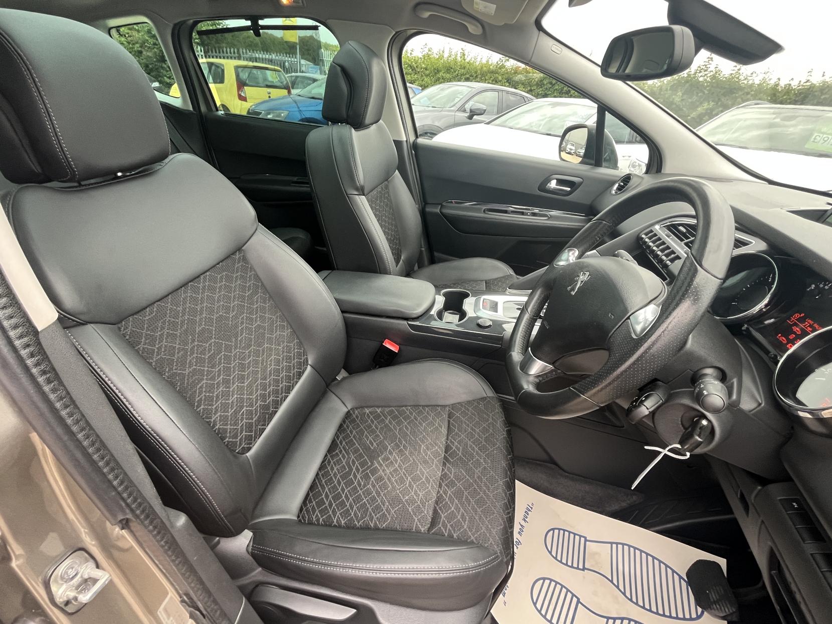 Peugeot 3008 2.0 HDi Allure SUV 5dr Diesel Auto Euro 5 (163 ps)