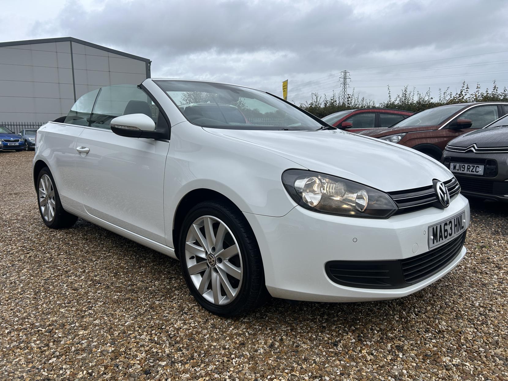 Volkswagen Golf 2.0 TDI BlueMotion Tech SE Cabriolet 2dr Diesel Manual Euro 5 (s/s) (140 ps)