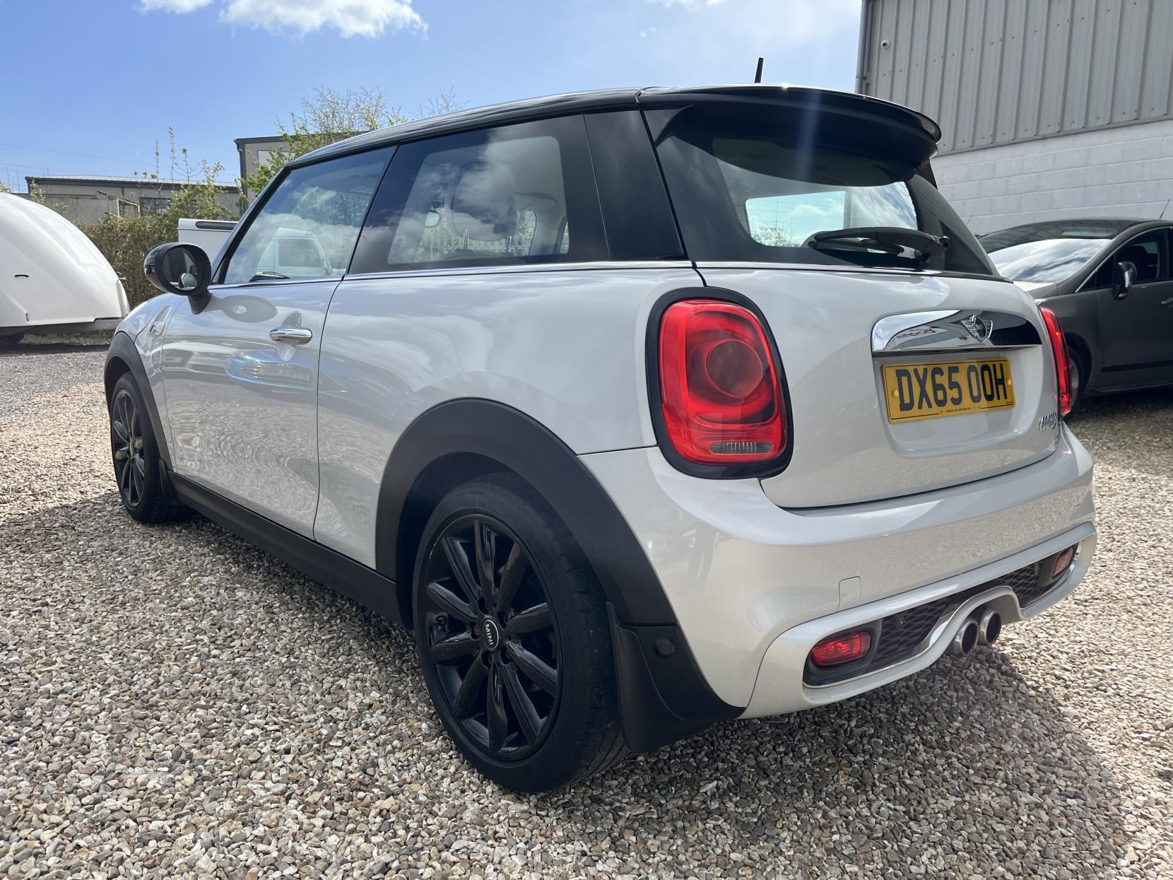 MINI Hatch 2.0 Cooper S Hatchback 3dr Petrol Auto Euro 6 (s/s) (192 ps)