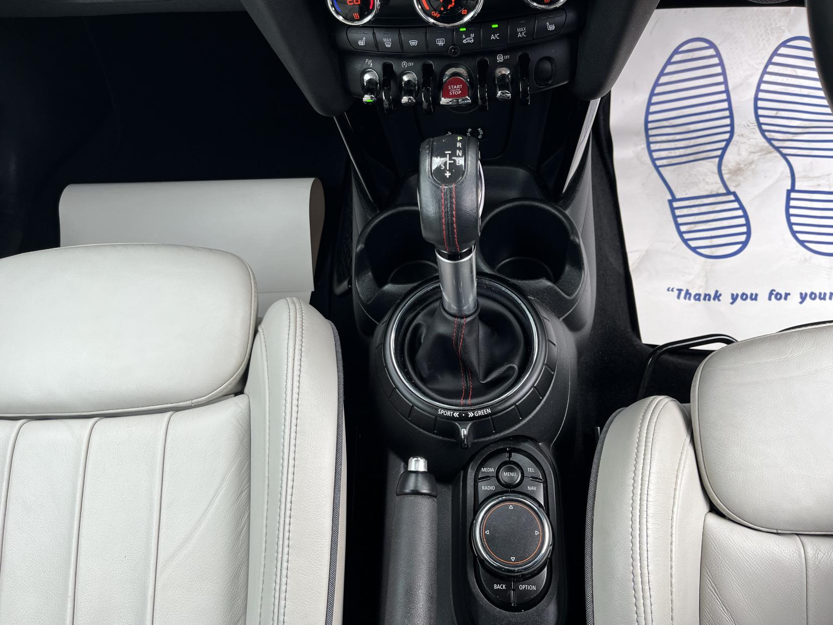 MINI Hatch 2.0 Cooper S Hatchback 3dr Petrol Auto Euro 6 (s/s) (192 ps)