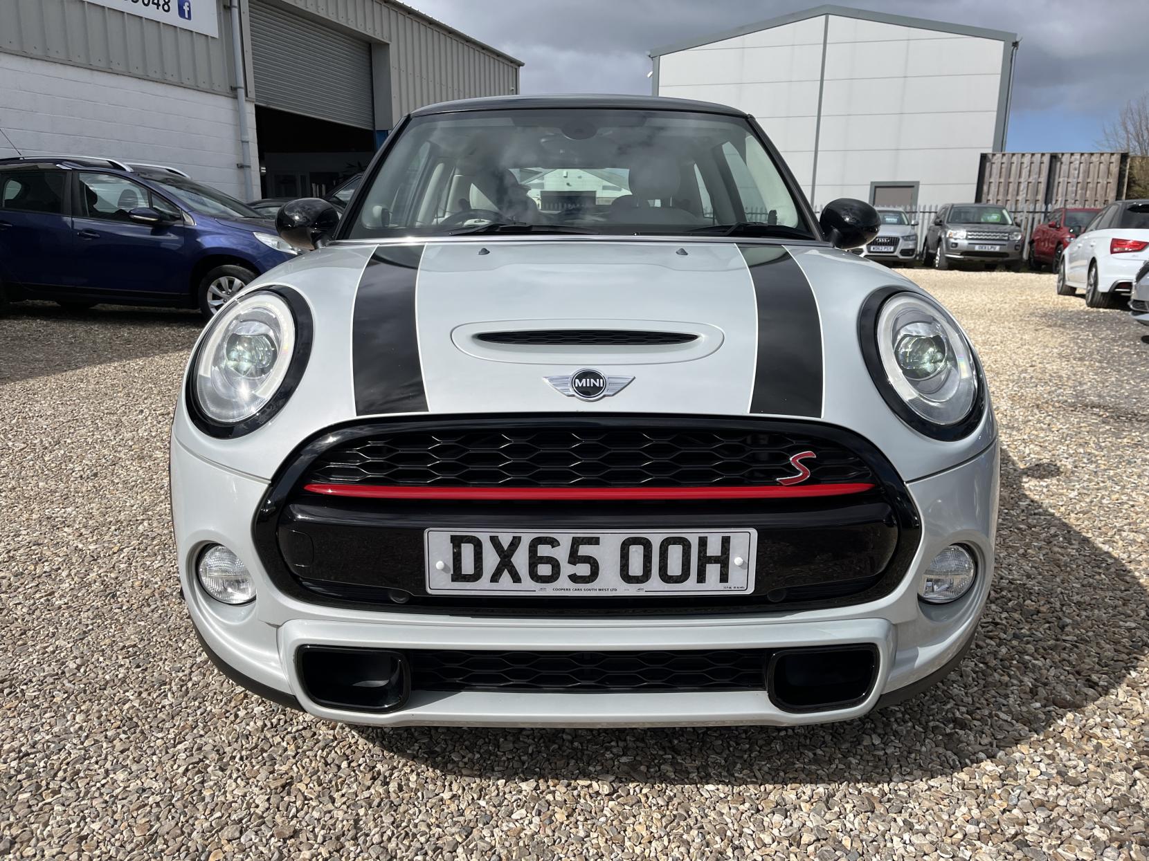 MINI Hatch 2.0 Cooper S Hatchback 3dr Petrol Auto Euro 6 (s/s) (192 ps)