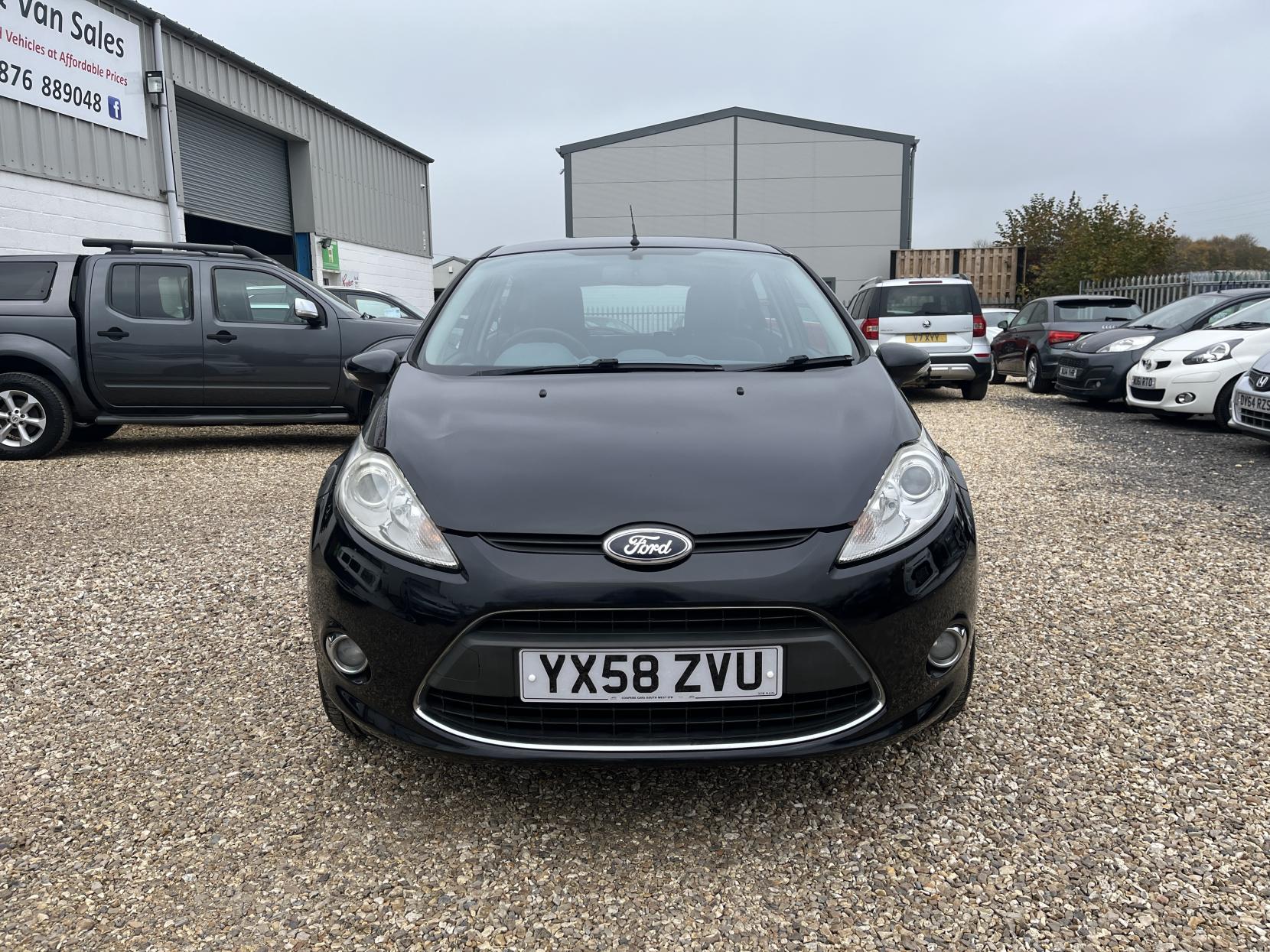 Ford Fiesta 1.4 TDCi Zetec Hatchback 5dr Diesel Manual (110 g/km, 67 bhp)