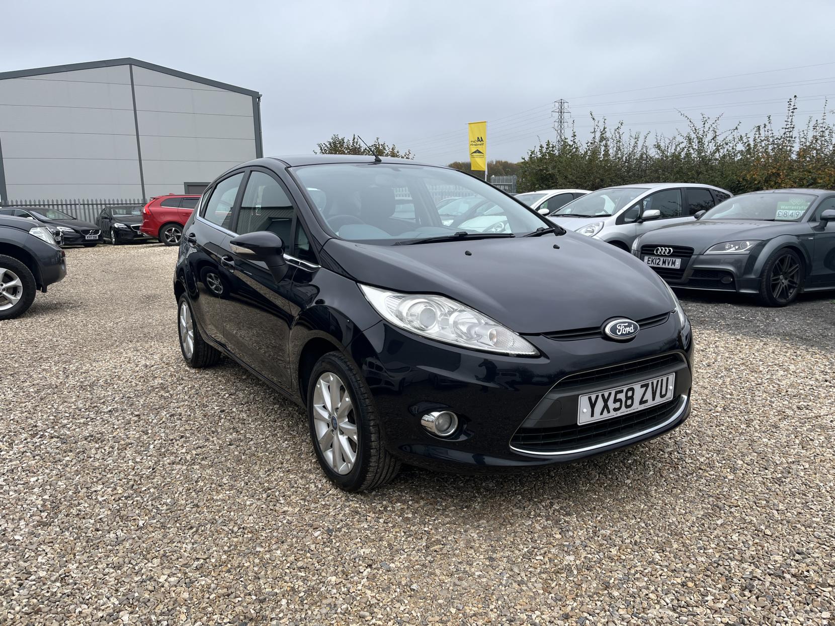 Ford Fiesta 1.4 TDCi Zetec Hatchback 5dr Diesel Manual (110 g/km, 67 bhp)