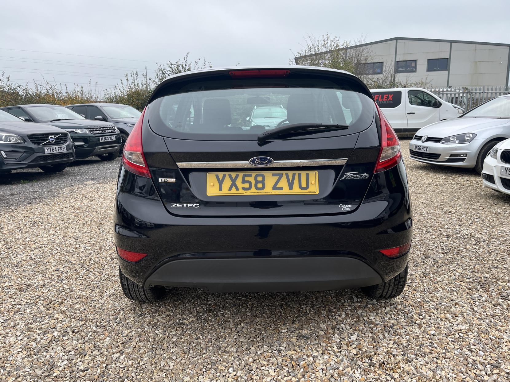 Ford Fiesta 1.4 TDCi Zetec Hatchback 5dr Diesel Manual (110 g/km, 67 bhp)