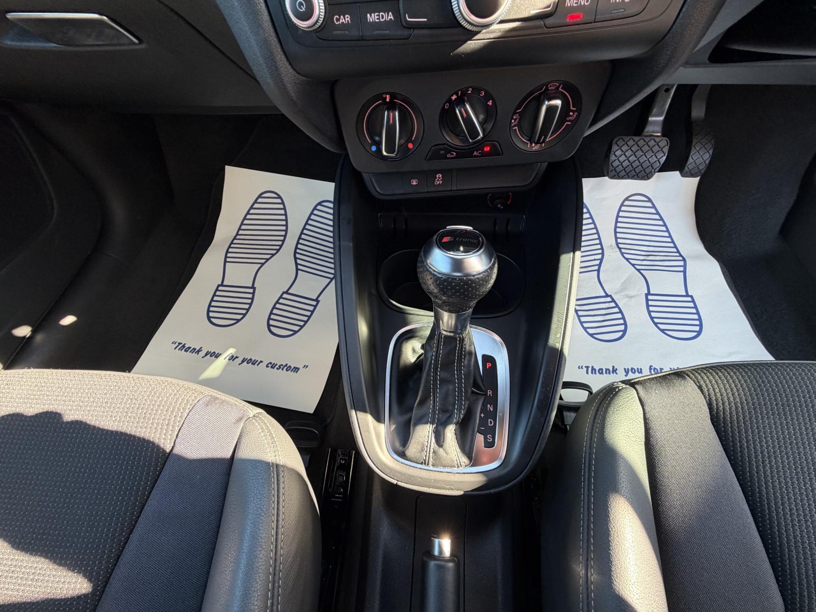 Audi A1 1.4 TFSI S line Hatchback 3dr Petrol S Tronic Euro 5 (s/s) (122 ps)