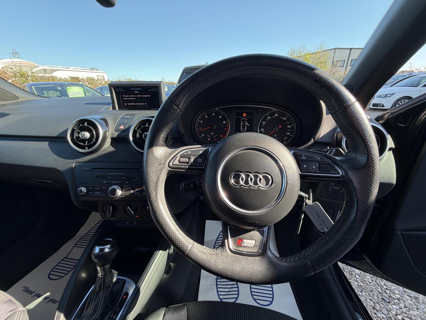 Audi A1 1.4 TFSI S line Hatchback 3dr Petrol S Tronic Euro 5 (s/s) (122 ps)