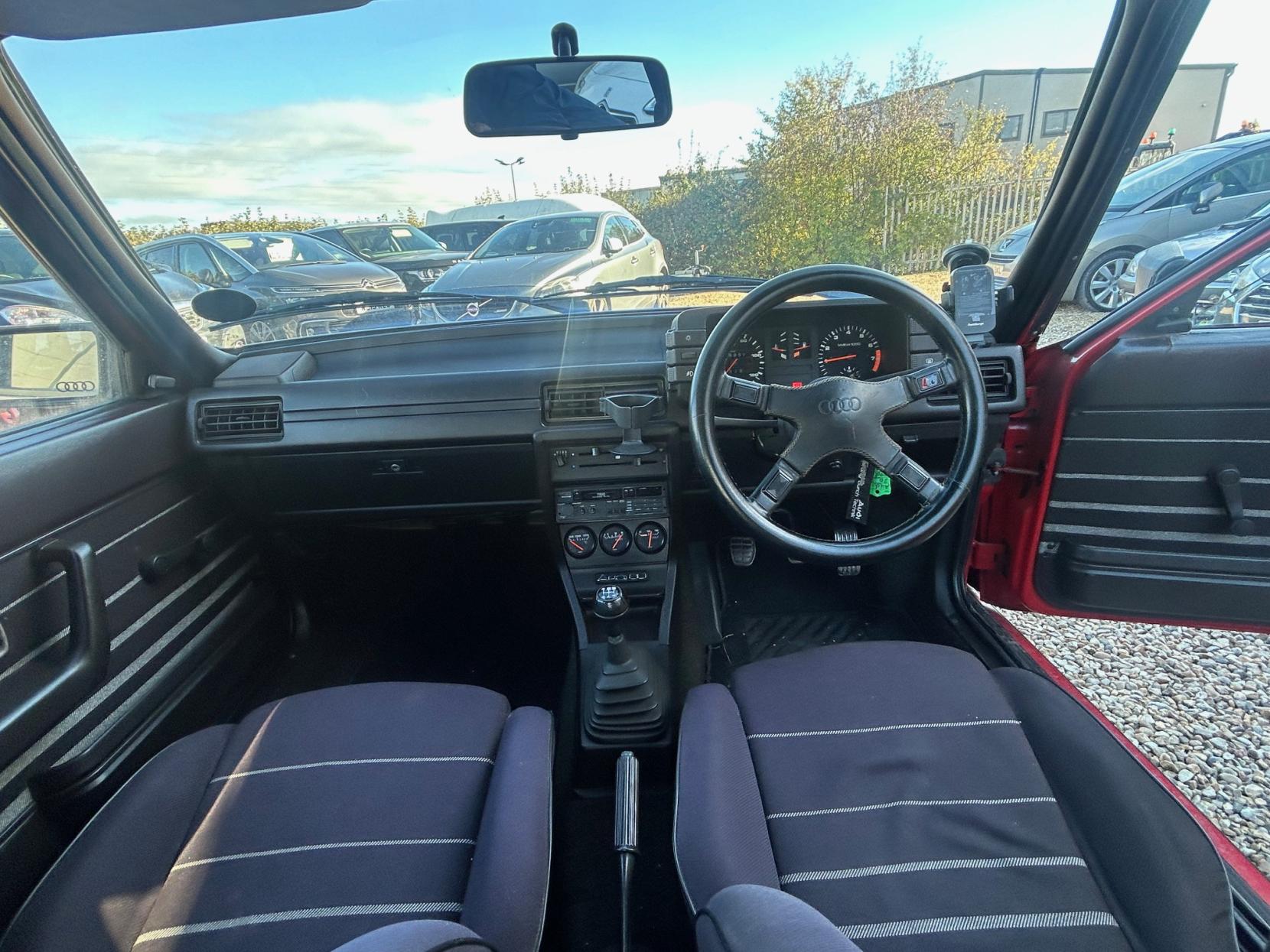 Audi 80 1.8 Sport Saloon 4dr Petrol Manual (112 bhp)
